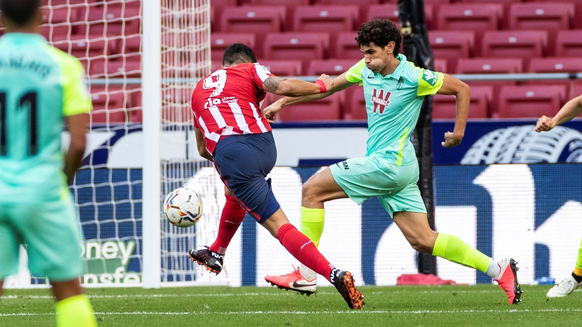 Doblete de Luis Suárez en goleada del Atlético contra Granada