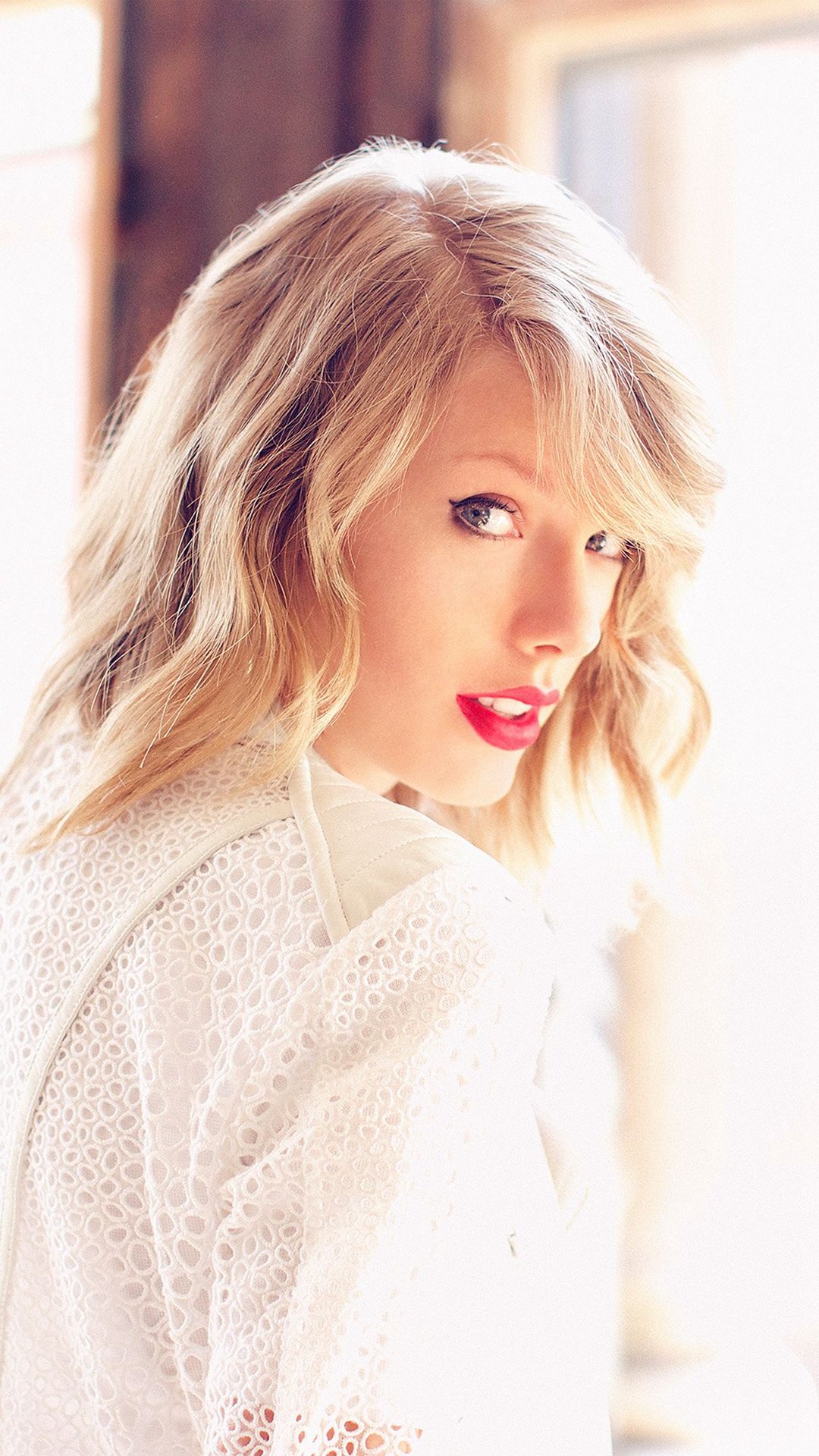 Taylor Swift Music Girl Beauty iPhone 8 Wallpaper Free Download