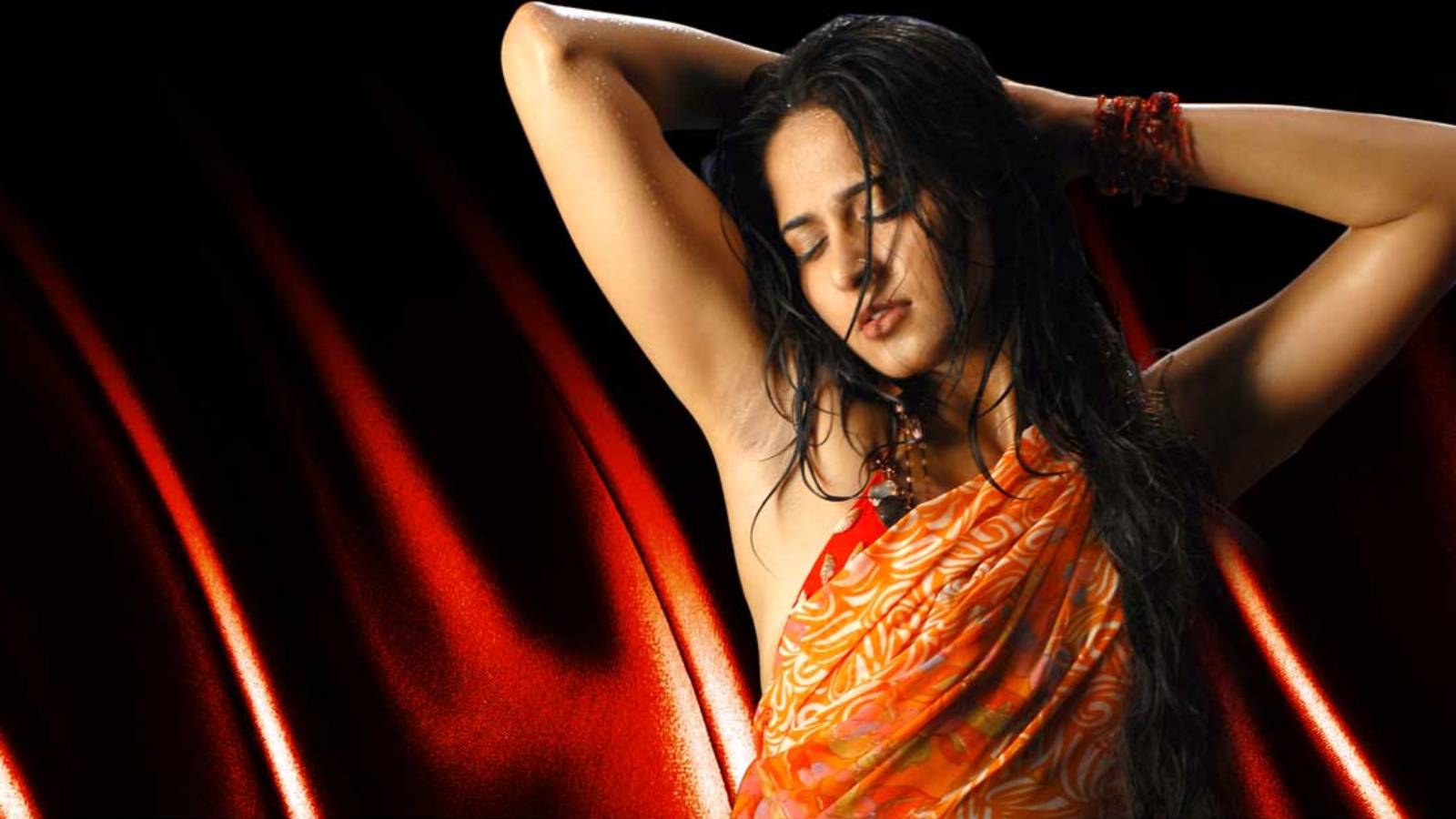 Indian Traditional Girl HD Wallpaper