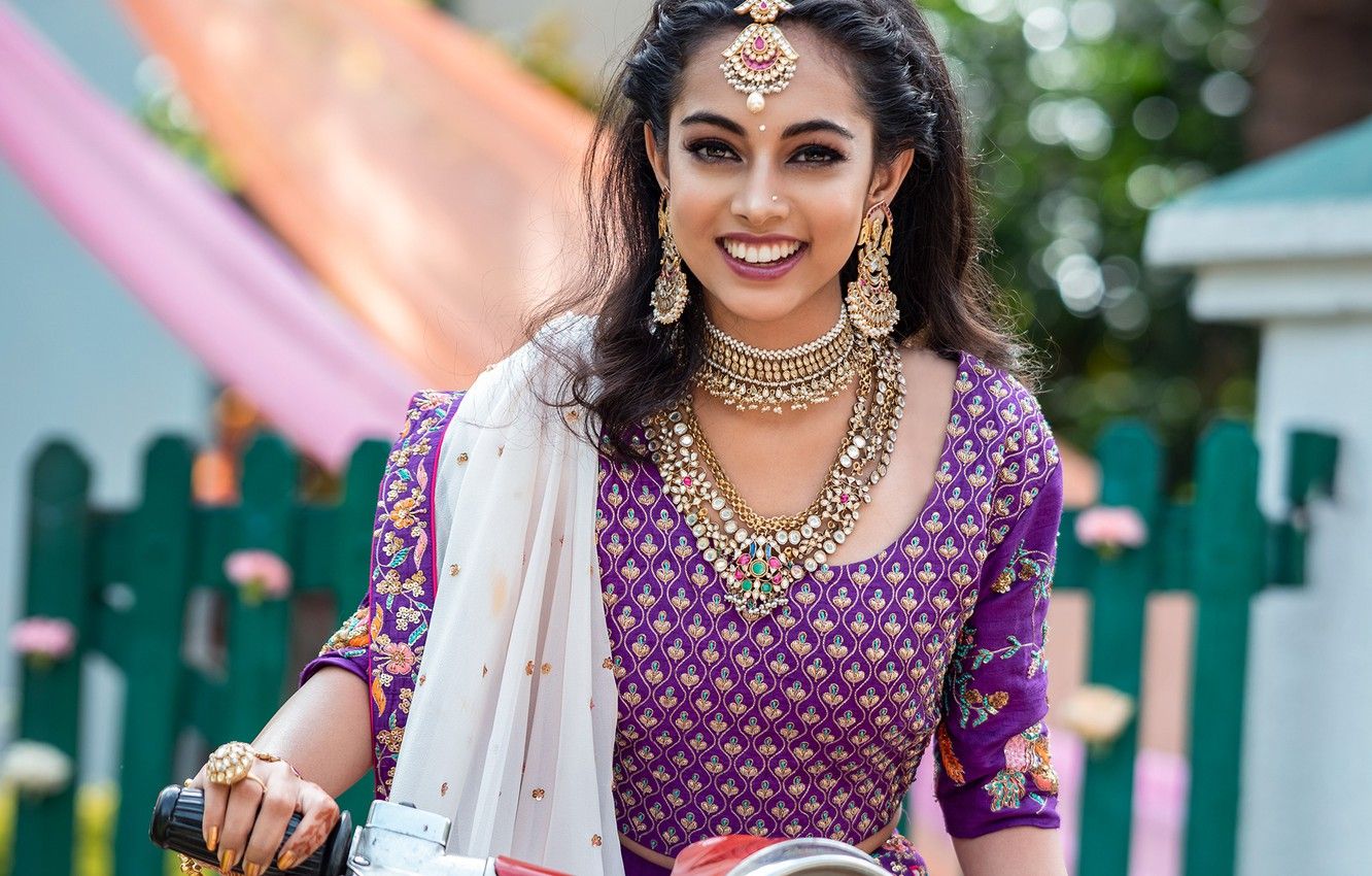 Wallpaper girl, fashion, smile, model, pose, indian, traditional image for desktop, section девушки