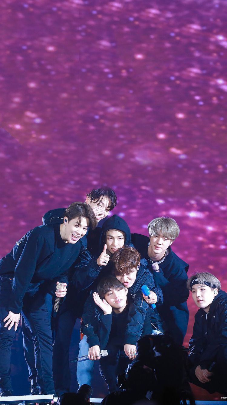 Bts Group Photo On Stage