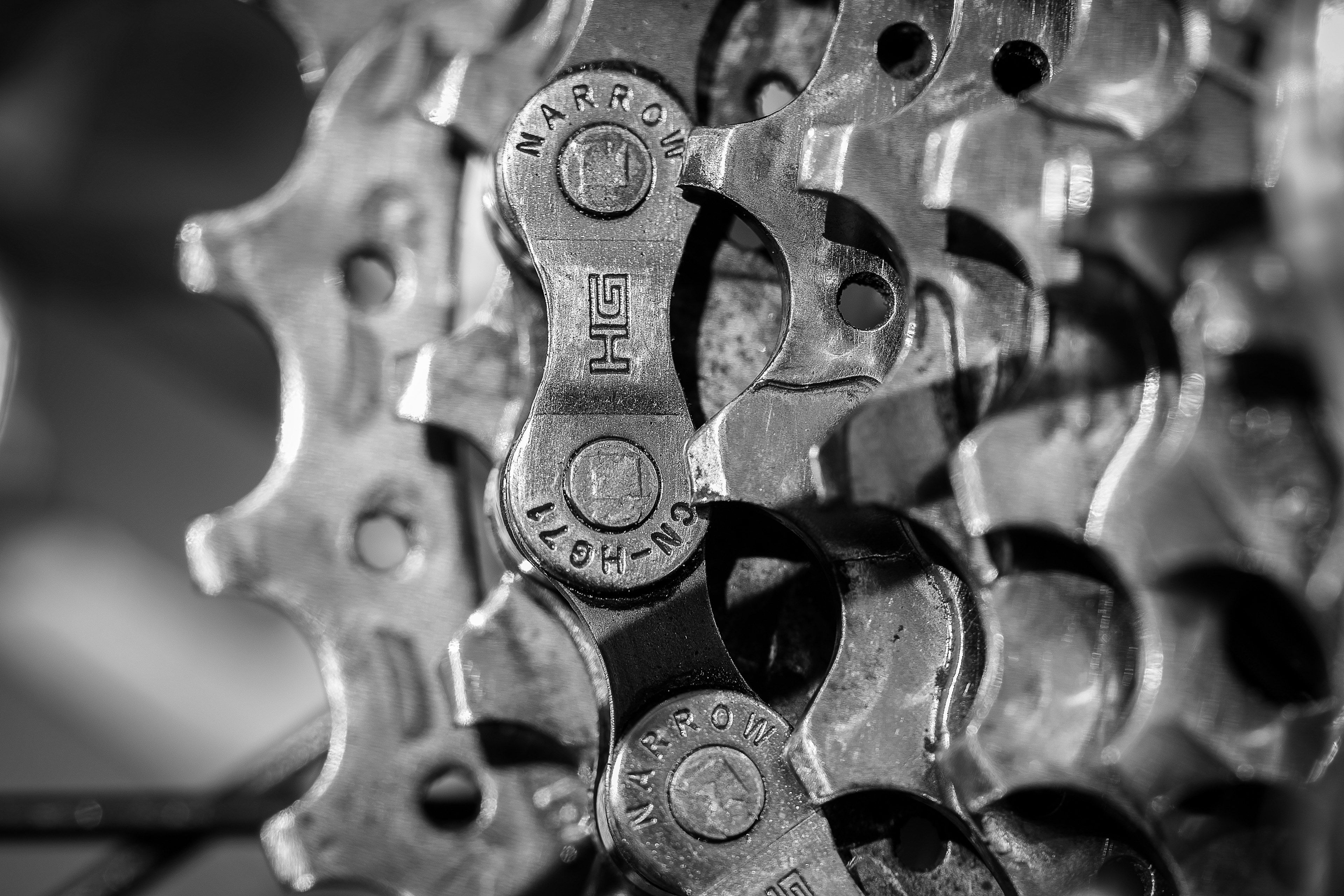 Wallpaper / gear bicycle chain the power transmission metal 4k wallpaper