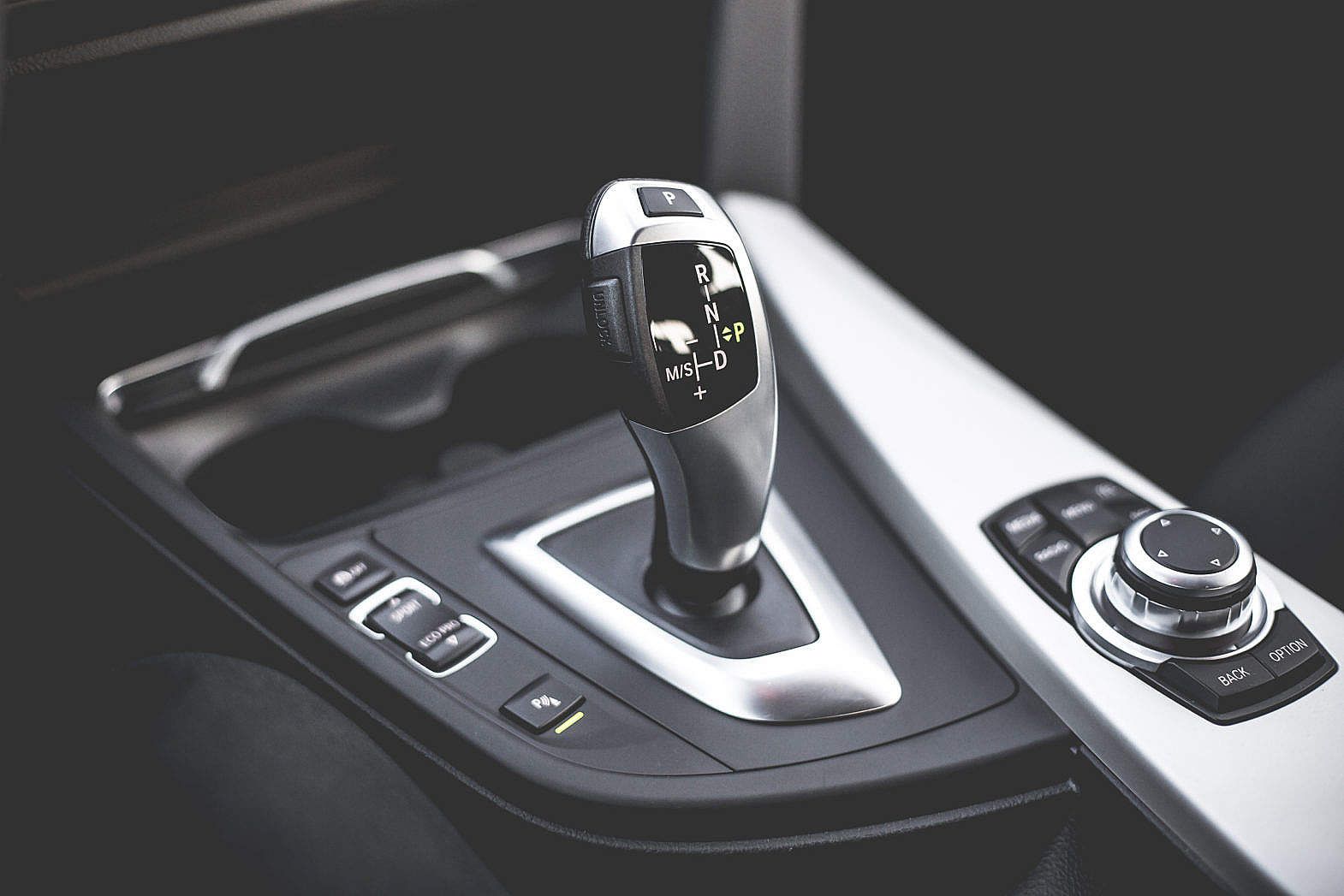 Automatic Transmission Gear Shift in Modern Car Free