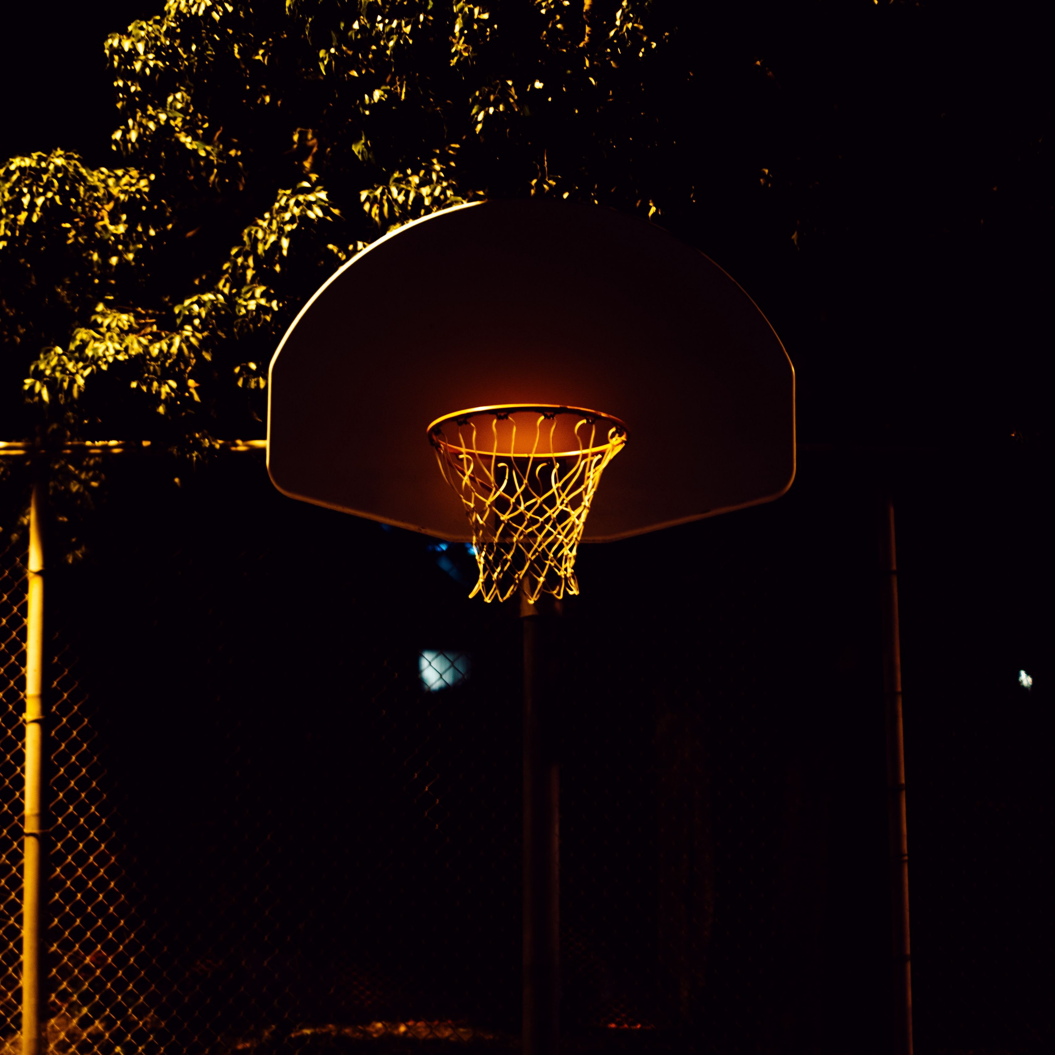 Download wallpaper 3415x3415 basketball, basketball hoop, basketball net, shadows, night ipad pro 12.9 retina for parallax HD background