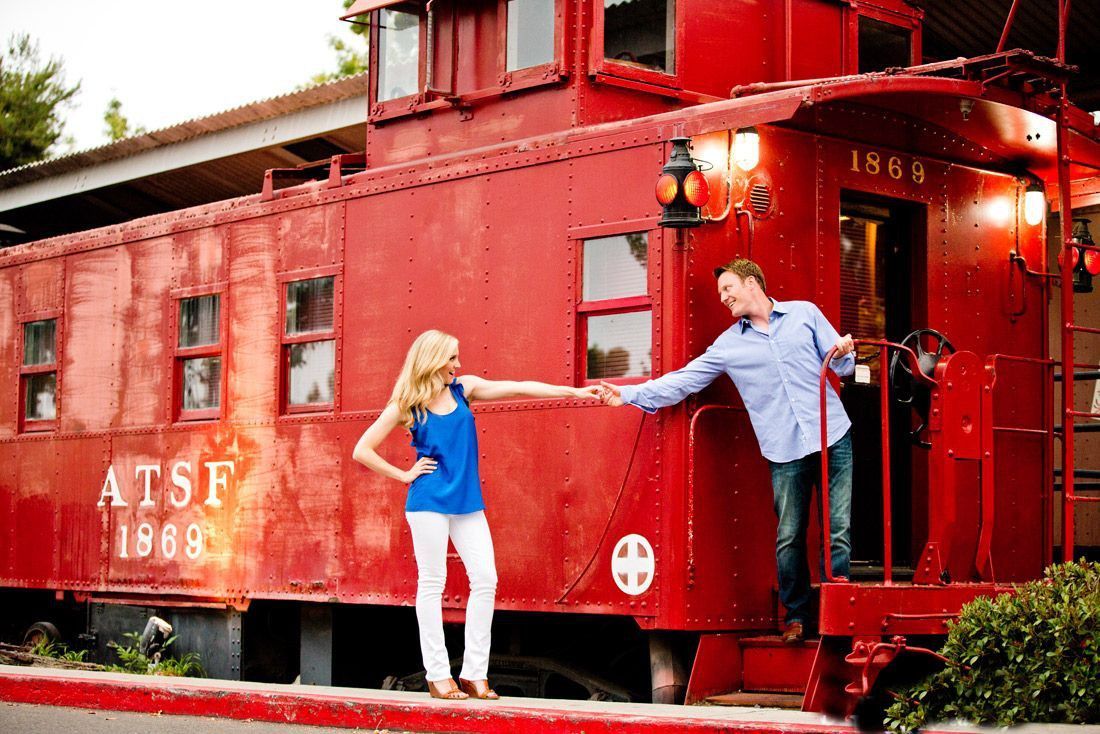 Couple Love Train Red HD Wallpaper HD Background