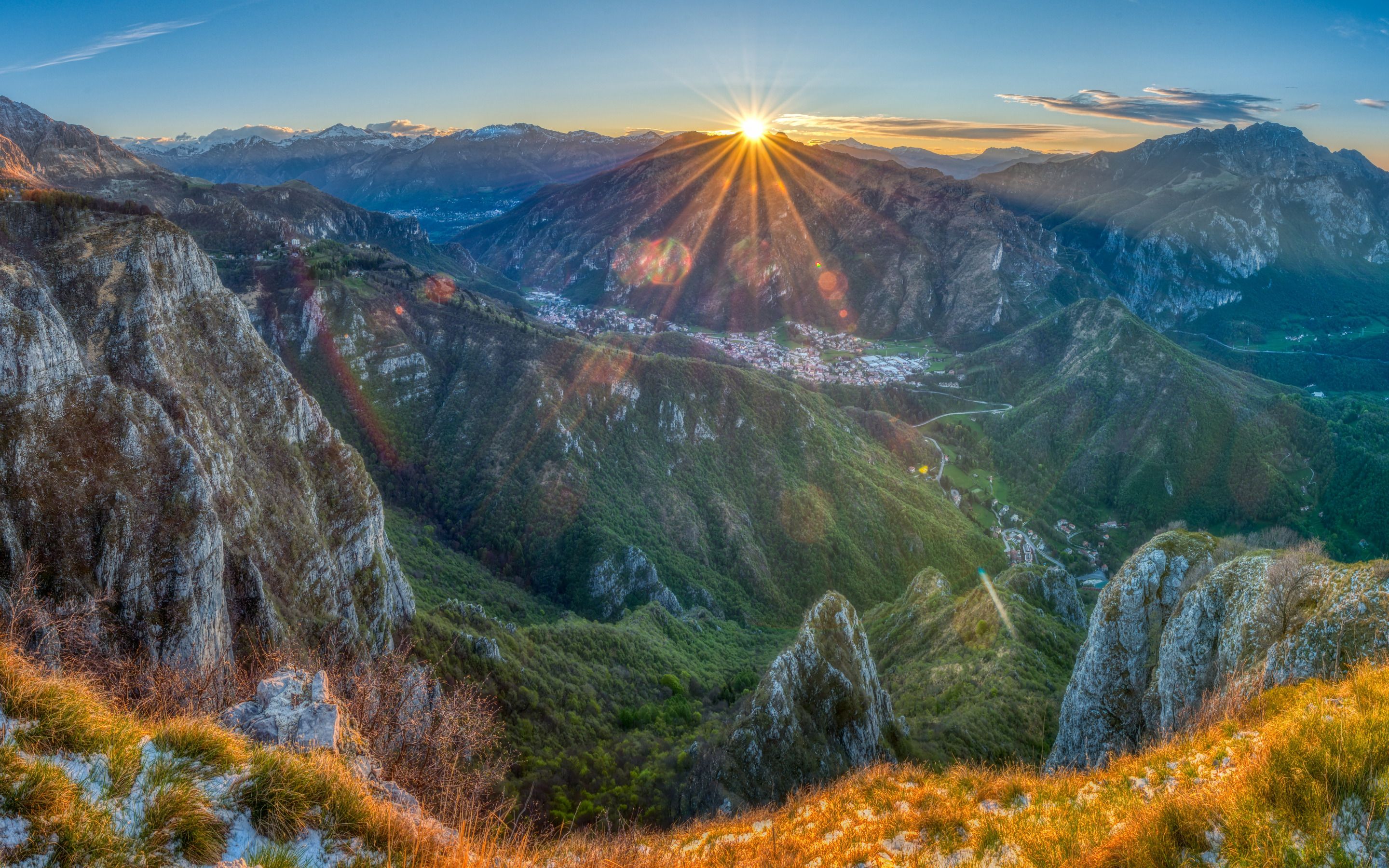 Download wallpaper Pyrenees, morning, sunrise, mountain valley, mountain range, rocks, mountain landscape, France, Europe for desktop with resolution 2880x1800. High Quality HD picture wallpaper