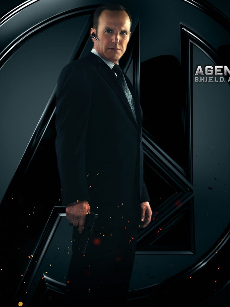 130 Agent Phil Coulson Photos & High Res Pictures - Getty Images
