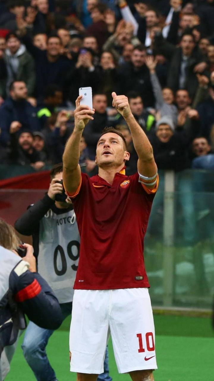 Totti wallpaper