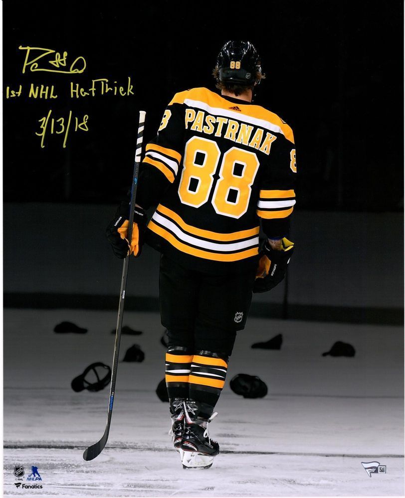 Autographed David Pastrnak Bruins 16x20 Hat Fanatics Authentic COA Item. Boston hockey, Boston bruins, Bruins hockey