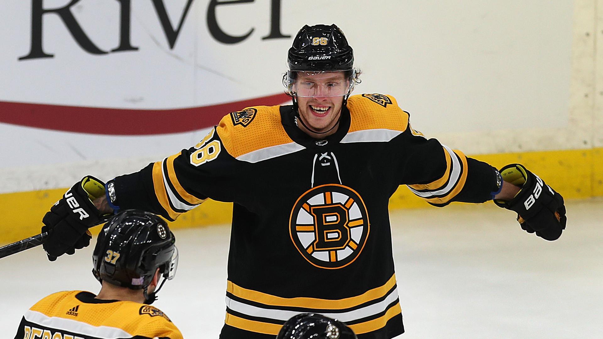 Bruins forward David Pastrnak out at least two weeks after thumb surgery.