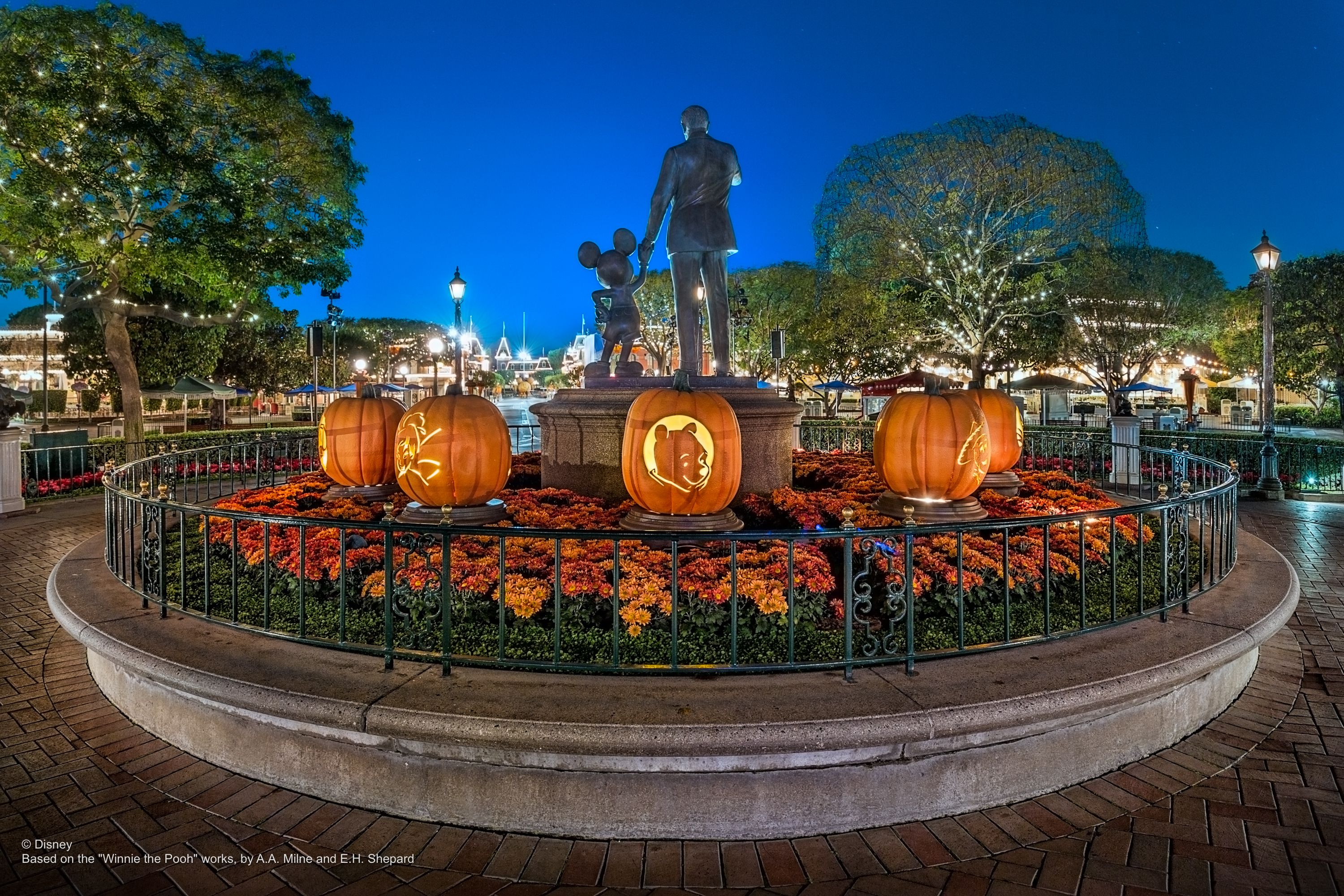 PHOTOS: New Halloween PhotoPass Wallpaper Now Available from Walt Disney World and Disneyland Resort News Today