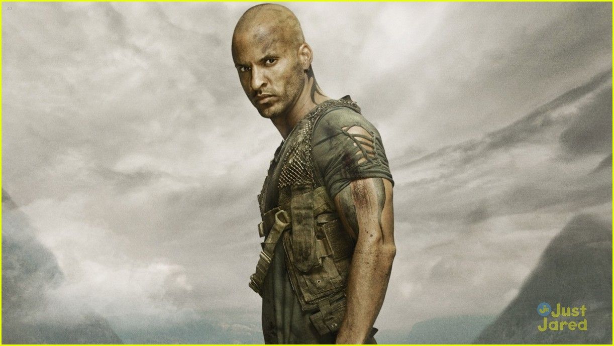 Ricky Whittle's Mom Criticizes 'The 100' Showrunner & 'Bullies' In Series of Tweets: Photo 936821. Ricky Whittle, Television, The 100 Picture. Just Jared Jr