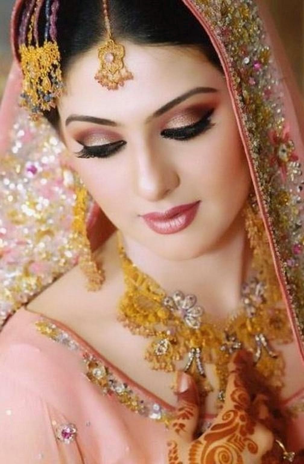 dulhan Makeup Ideas 2014 For Girls HD Wallpaper Free Download. Best bridal makeup, Indian wedding makeup, Bridal makeup picture