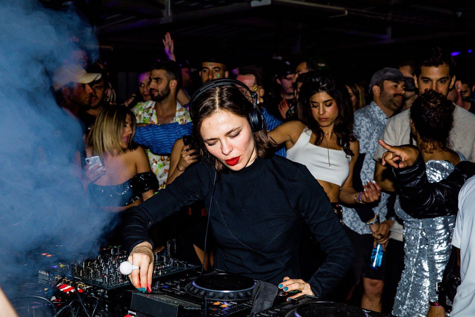 Nina Kraviz Wallpapers - Wallpaper Cave