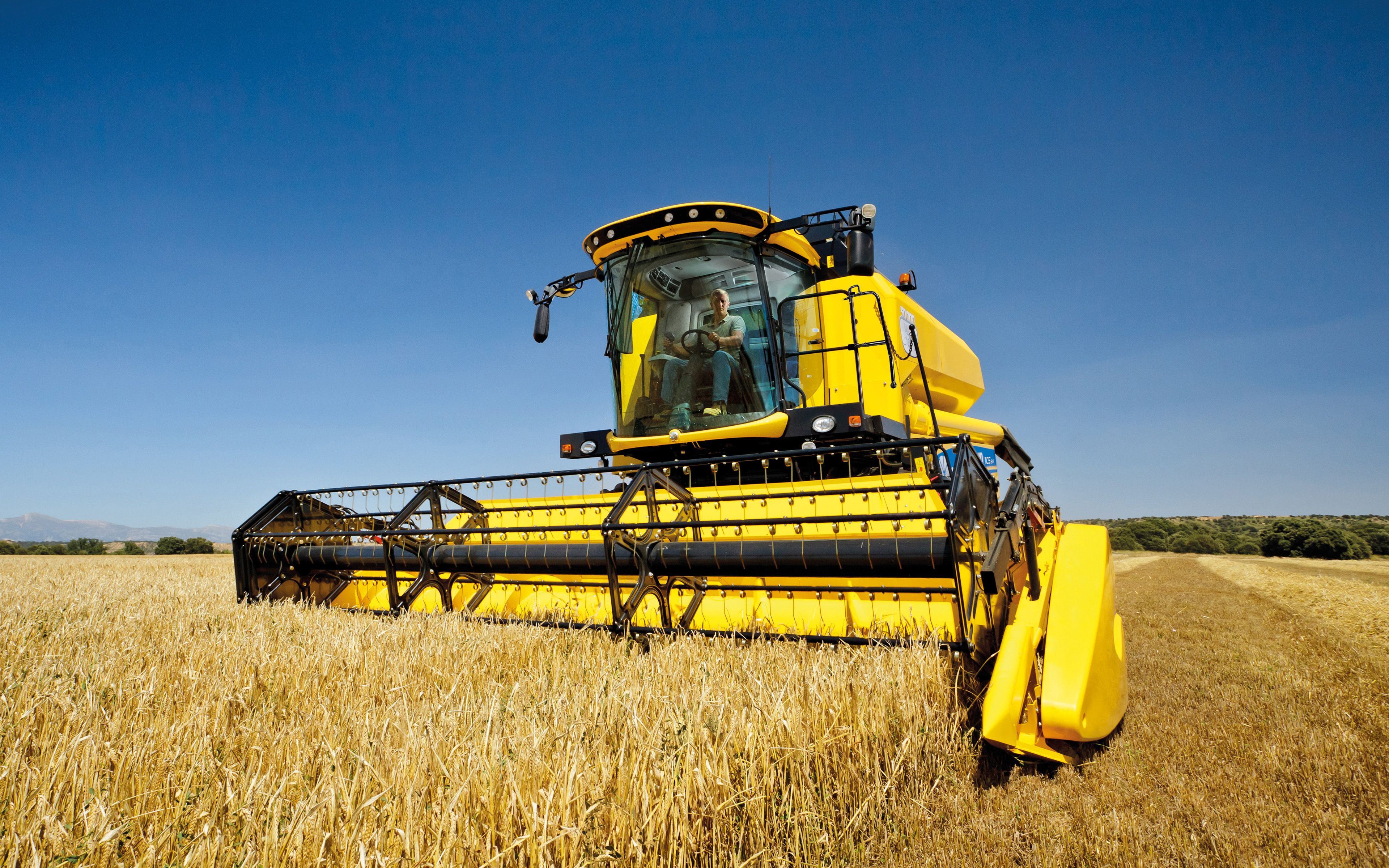 Download wallpaper New Holland TC5 4k, combine harvester, 2020 combines, wheat harvest, harvesting concepts, New Holland for desktop with resolution 3840x2400. High Quality HD picture wallpaper