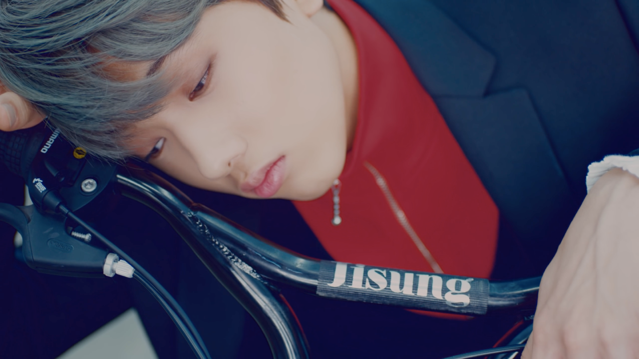 KPOP ᴹⱽ ᴰᵉˢᵏᵗᵒᵖ Wallpaper