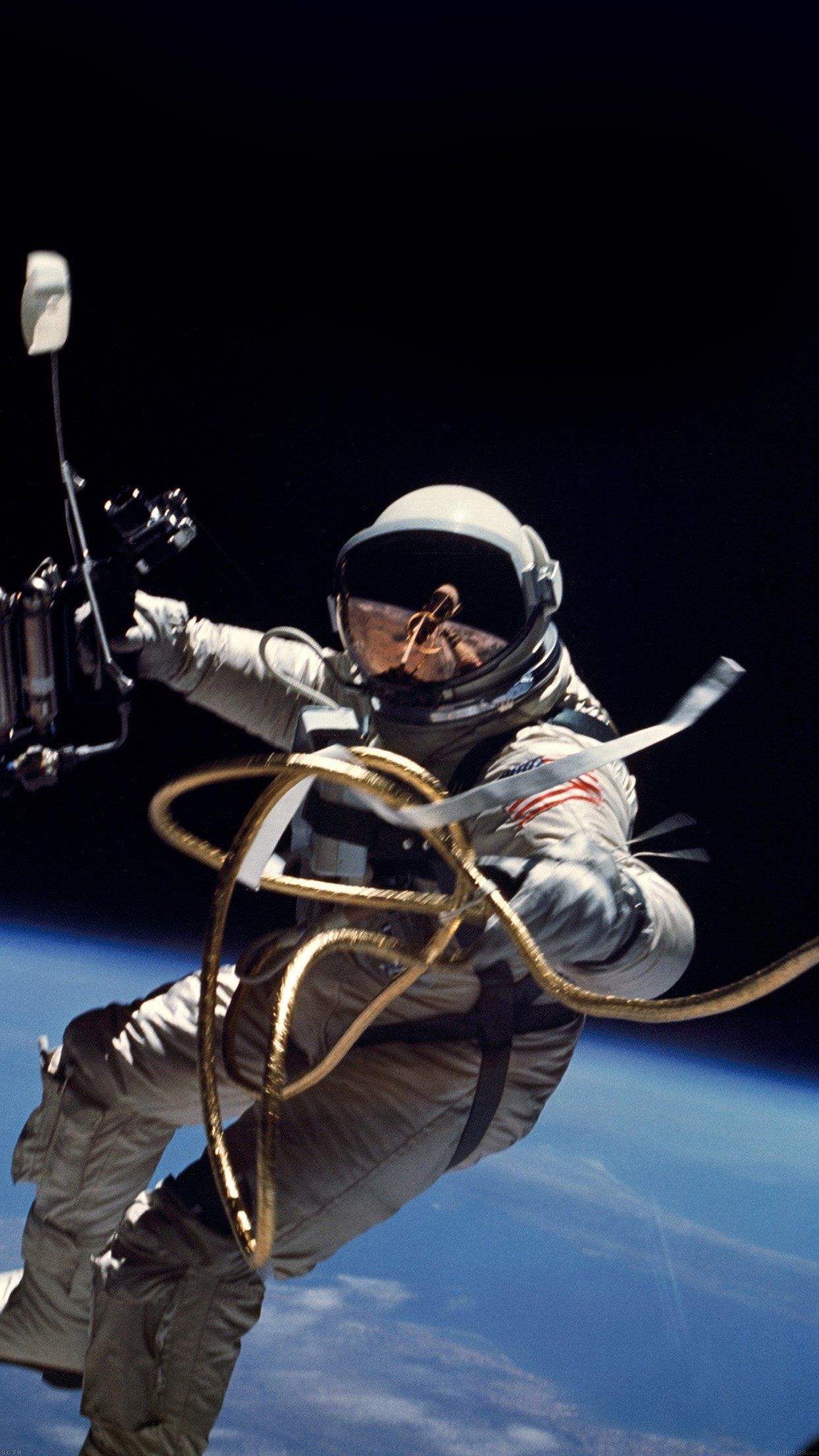 Space Instagram Photo Astronaut Android wallpaper HD wallpaper