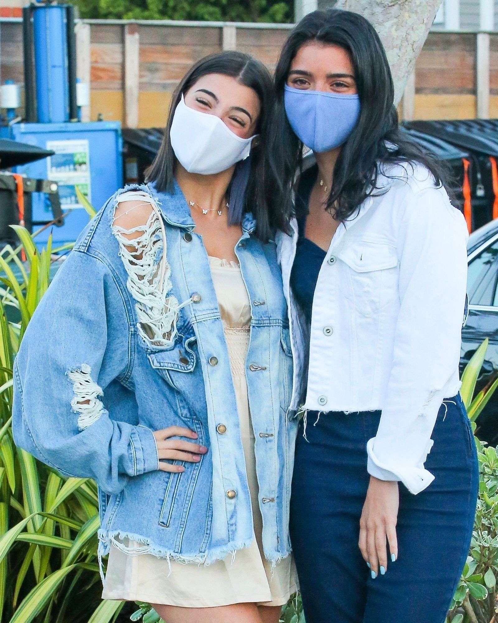 Charli D'amelio & Dixie D'amelio are spotted leaving a family dinner at Nobu in Malibu