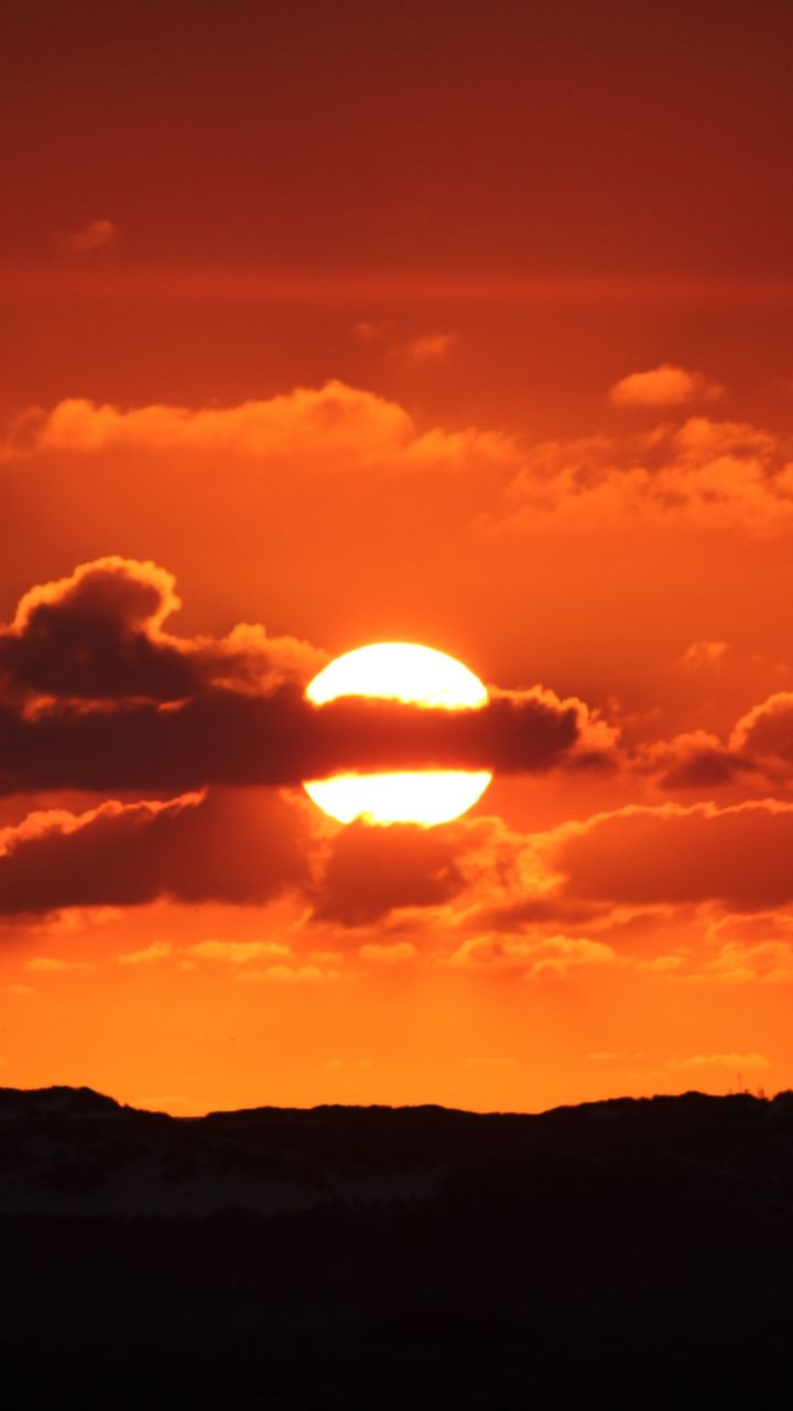 Sunset, clouds, sun, silhouette, 720x1280 wallpaper. Sunset, Clouds, Sun silhouette