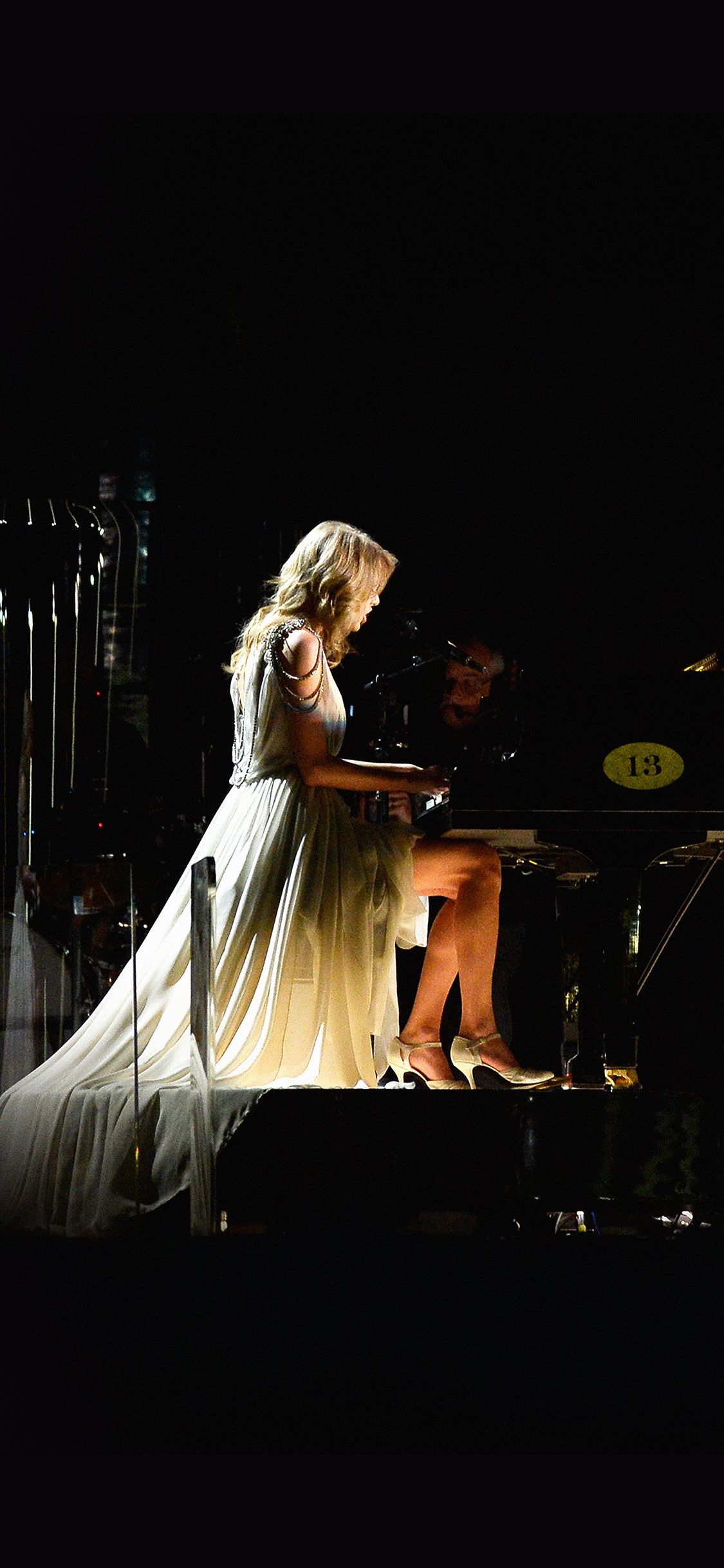 Wallpaper Taylor Swift Piano Concert Woman Music