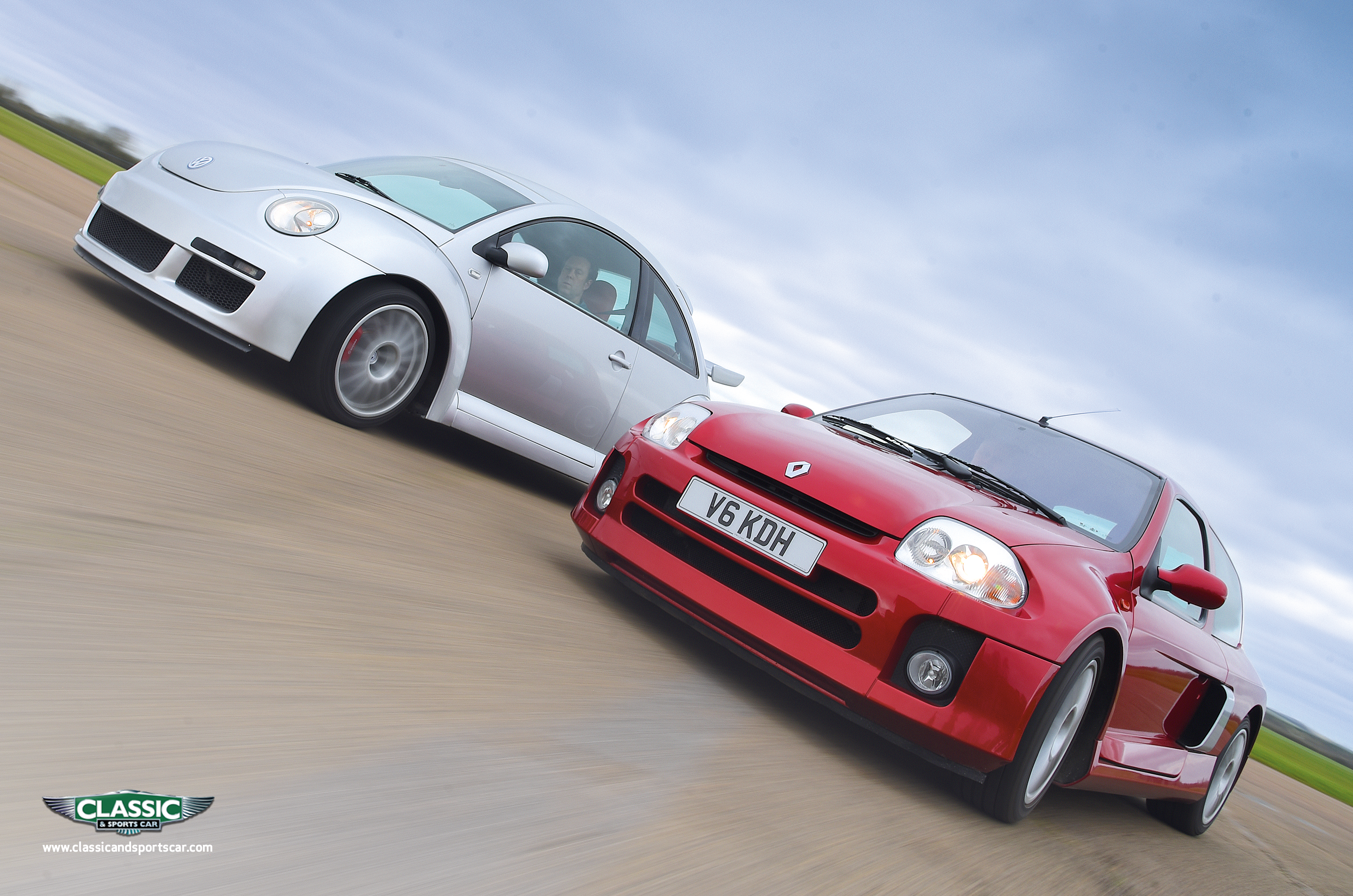 Five beautiful desktop wallpaper from the July 2020 issue. Classic & Sports Car