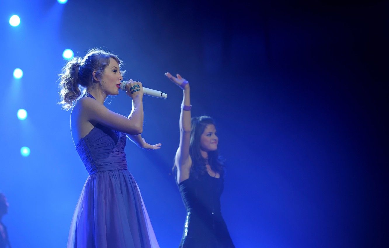 Wallpaper concert, Taylor Swift, Selena Gomez image for desktop, section музыка