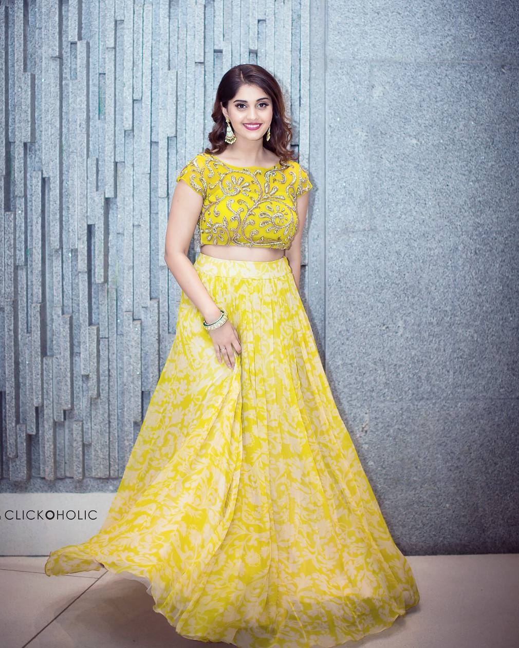 Beautiful HD Photo of Actress Surbhi Puranik (Surabhi)