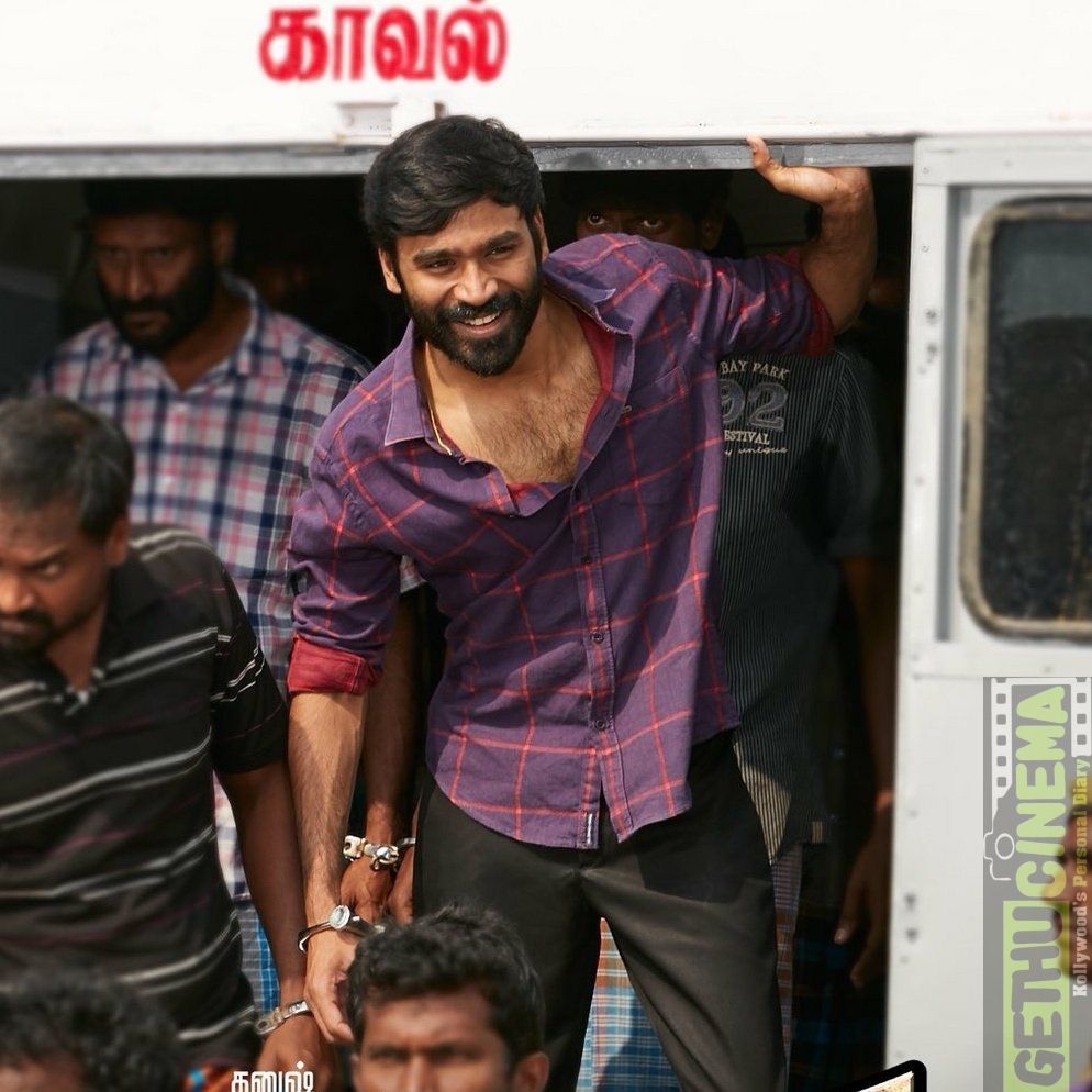Vada Chennai Tamil Movie HD Stills. Dhanush, Aishwarya Rajesh, Andrea Jeremiah Cinema. Tamil movies, Cute actors, Actors image