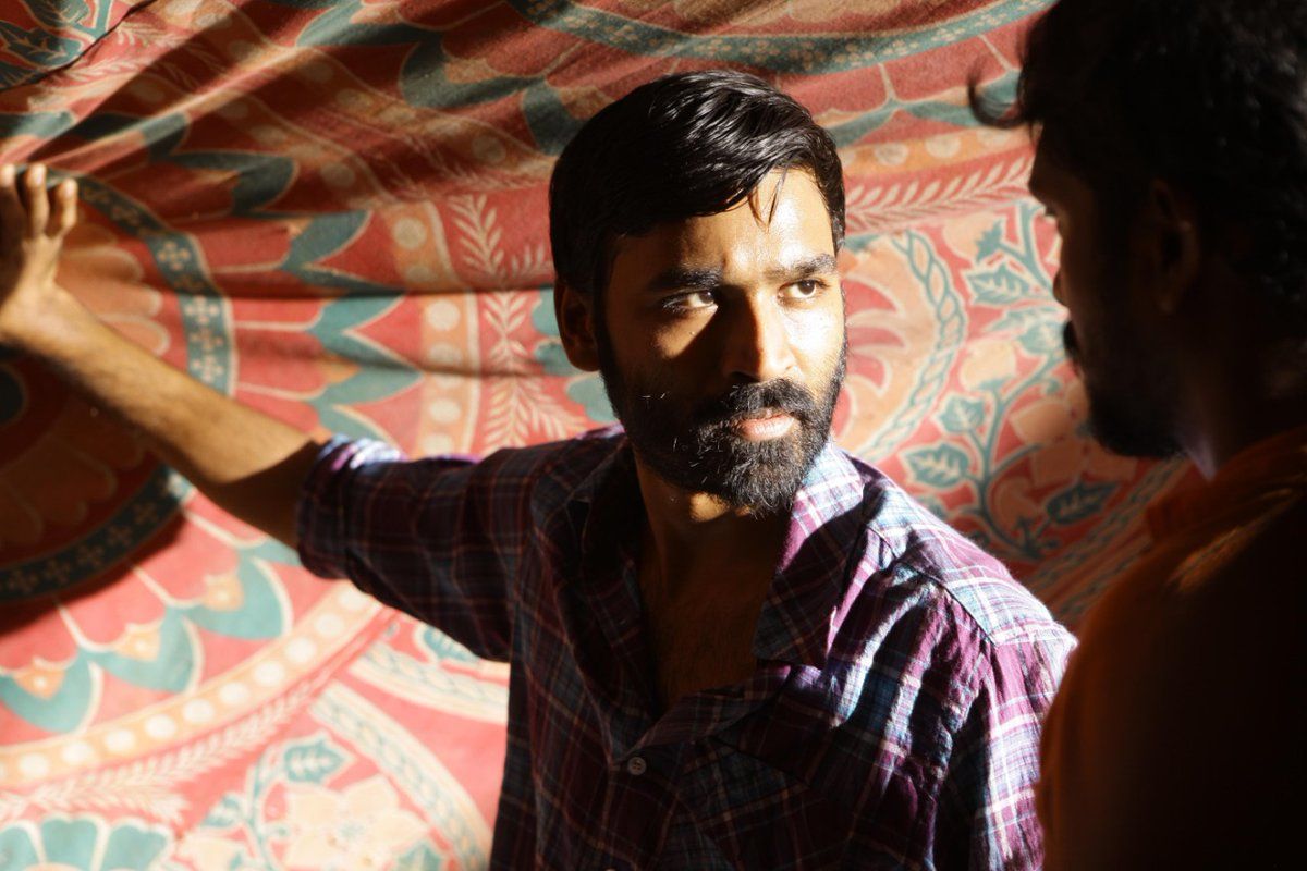 Dhanush Vada Chennai Movie Stills Movie Updates, Movie Promotions, Branding Online and Offline Digital Marketing Services