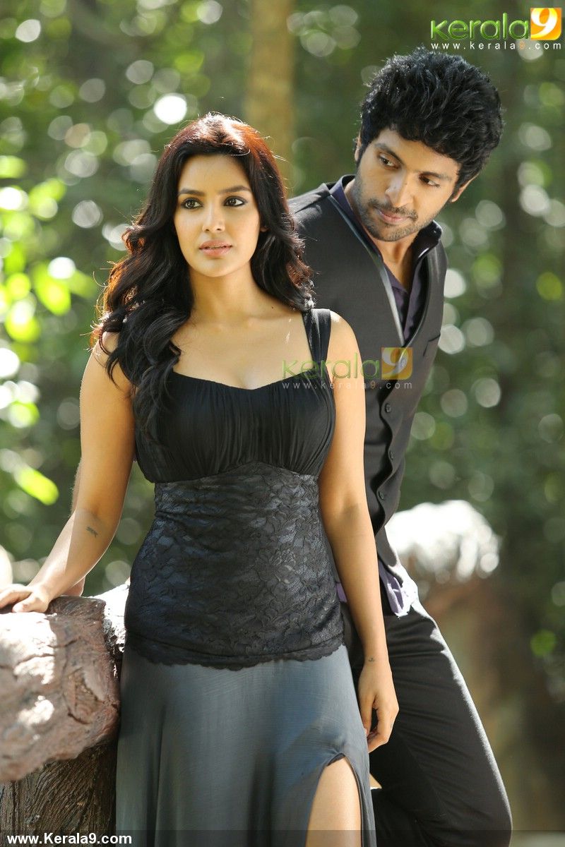 Arima Nambi Tamil Movie Photo Arima Nambi Movie Stills Arima Nambi Movie Pics