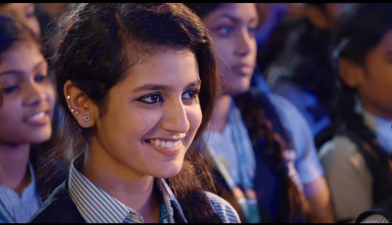 Oru Adaar Love