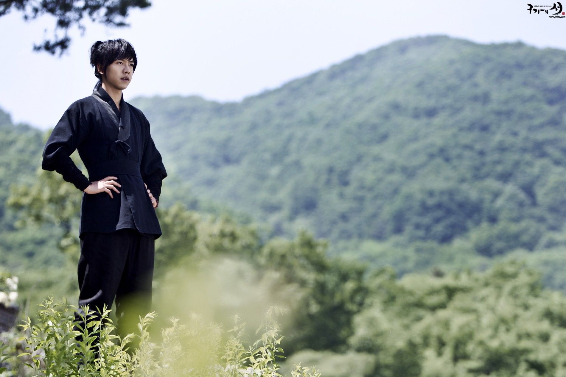 Gu Family Book Wallpaper. Facebook Wallpaper, MacBook Wallpaper and Attractive Wallpaper Facebook Profile for Girls