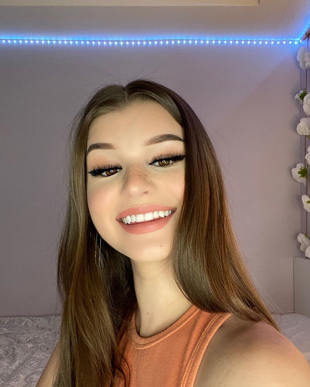 Brooke Monk Wallpapers - Wallpaper Cave