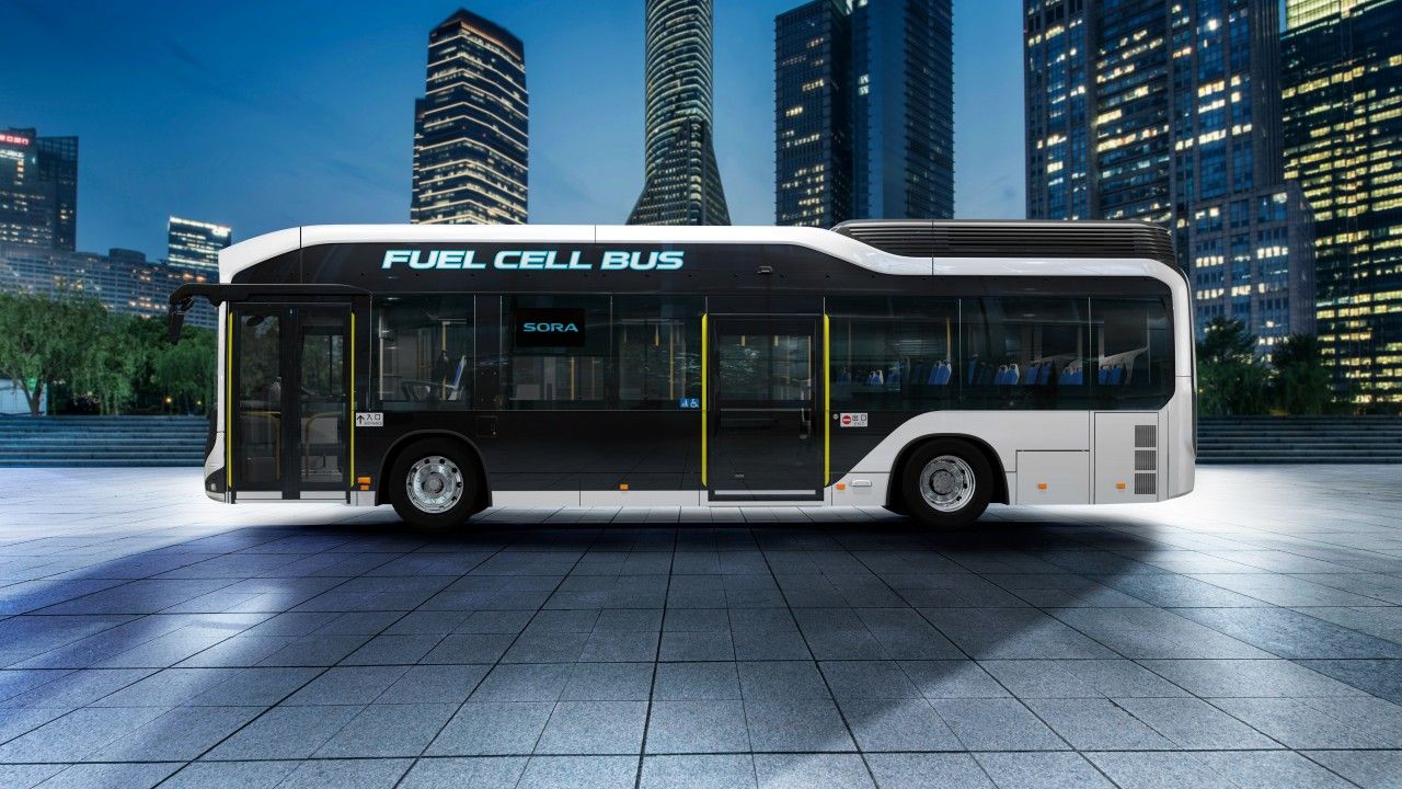 Toyota Sora Fuel Cell Bus 4K 2 Wallpaper. HD Car Wallpaper