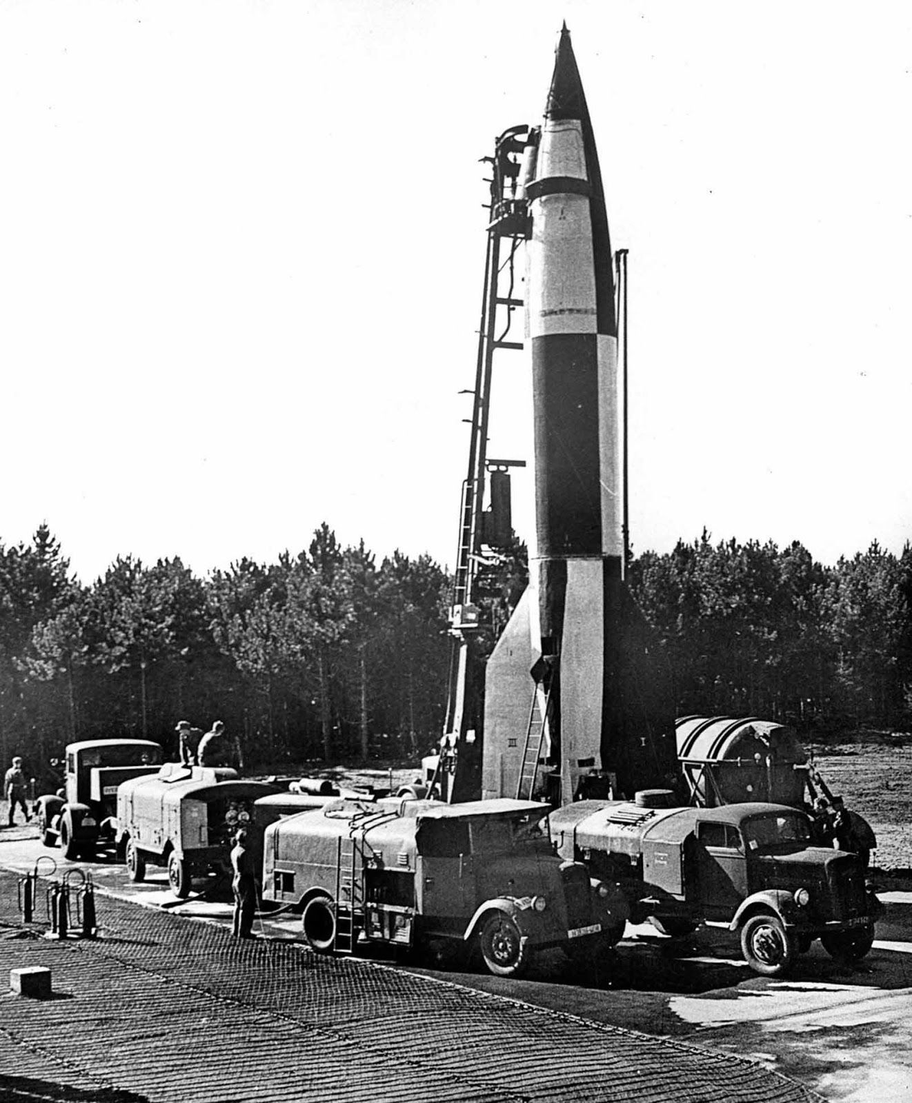 V 2 Rockets In Picture, 1944 1945 Historical Photo