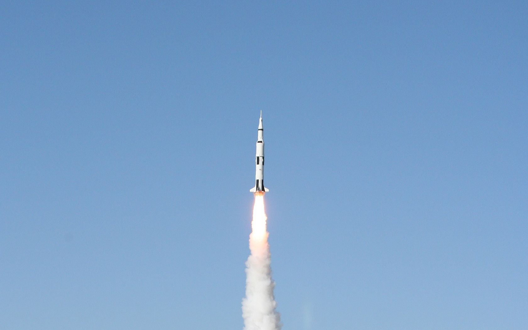 Model Rocket Wallpaper. Elegant Model Wallpaper, Model 1800 Wallpaper and Female Model Desktop Wallpaper