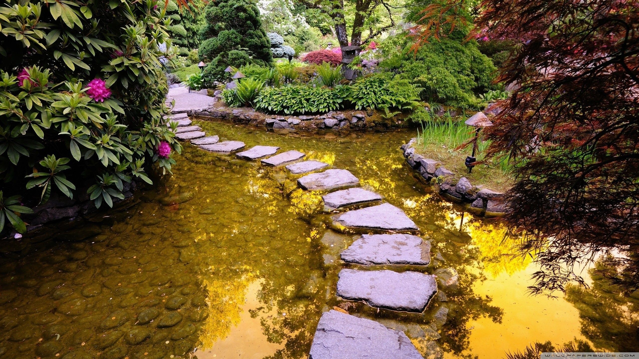 Garden Path Ultra HD Desktop Background Wallpaper for 4K UHD TV, Multi Display, Dual Monitor, Tablet