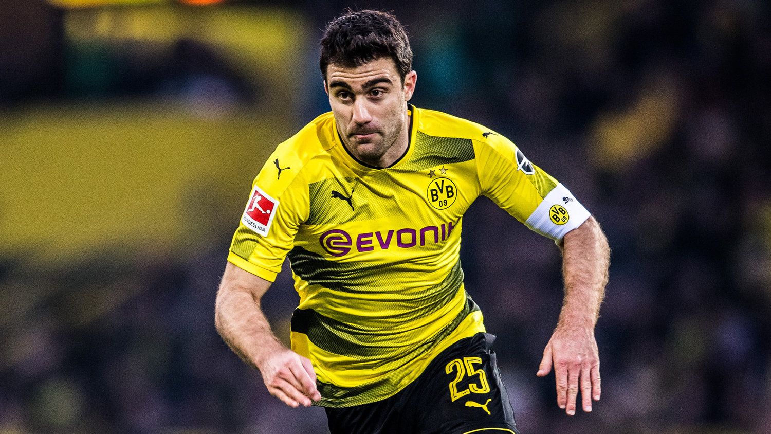 Sokratis' father: “My son will sign for Arsenal on Tuesday”