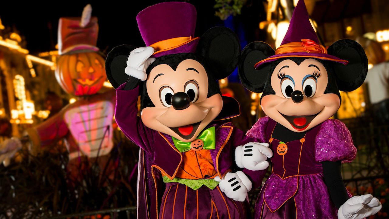 Moms Panel Monday: Making The Most Of Mickey's Not So Scary Halloween Party, With And Without The Little Ones!. Disney Parks Blog