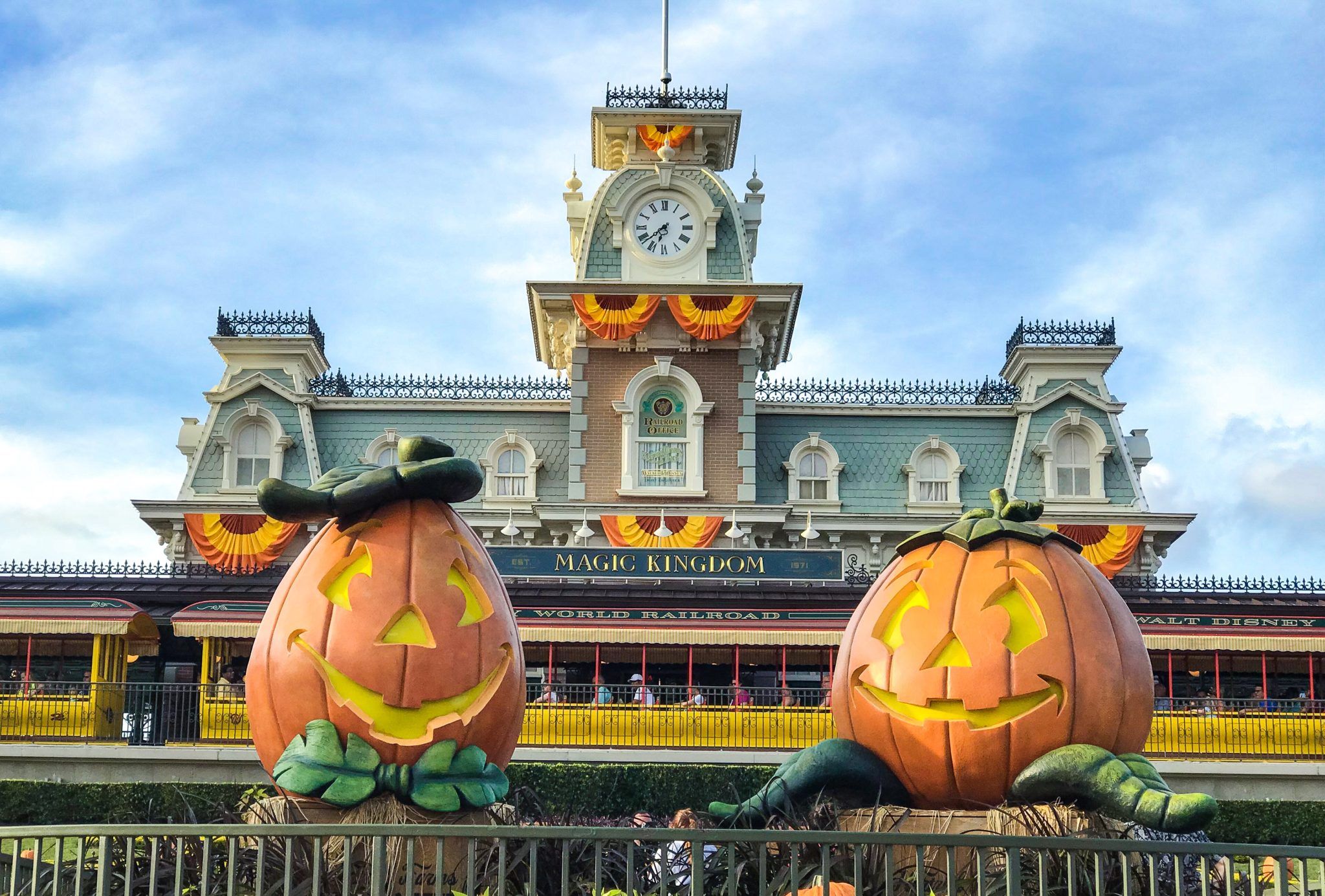 Must Read Tips for Mickey's Not So Scary Halloween Party 2019