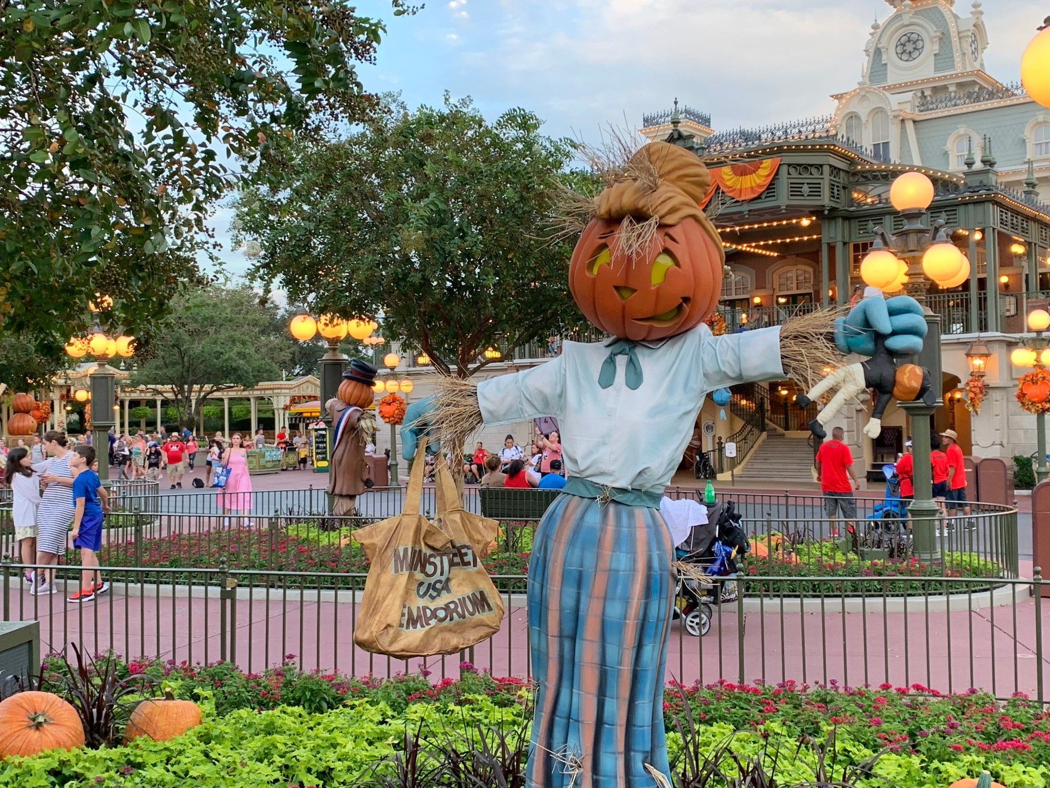 Guide to Attending Mickey's Not So Scary Halloween Party