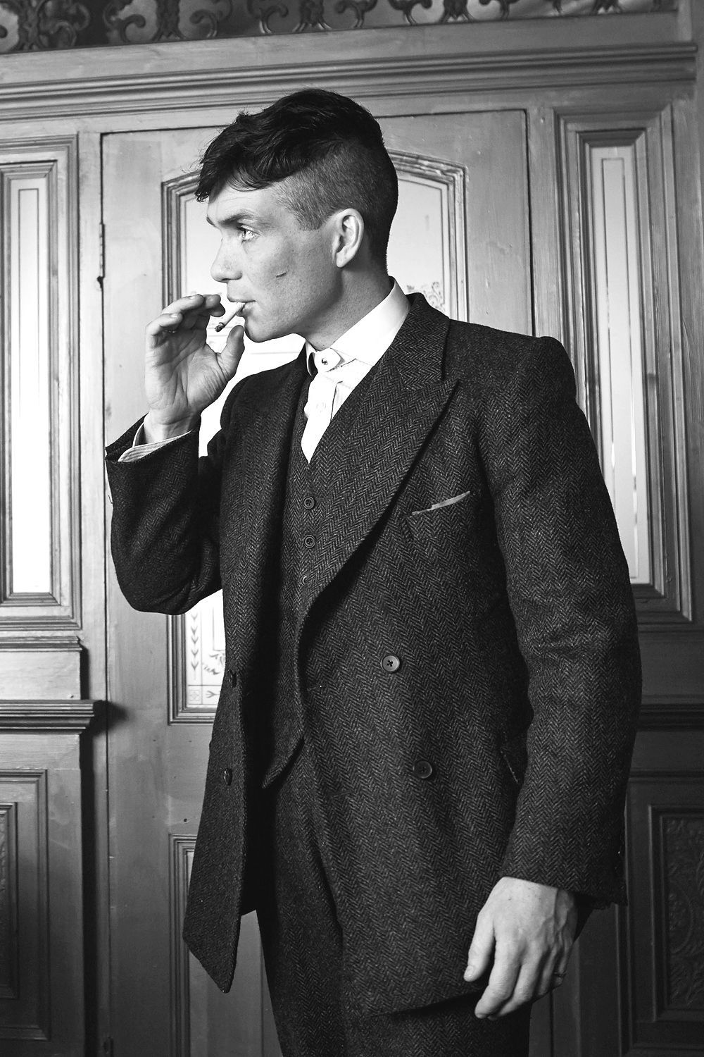 Peaky Blinders Thomas Shelby Cigarette Smoking Black And ...
