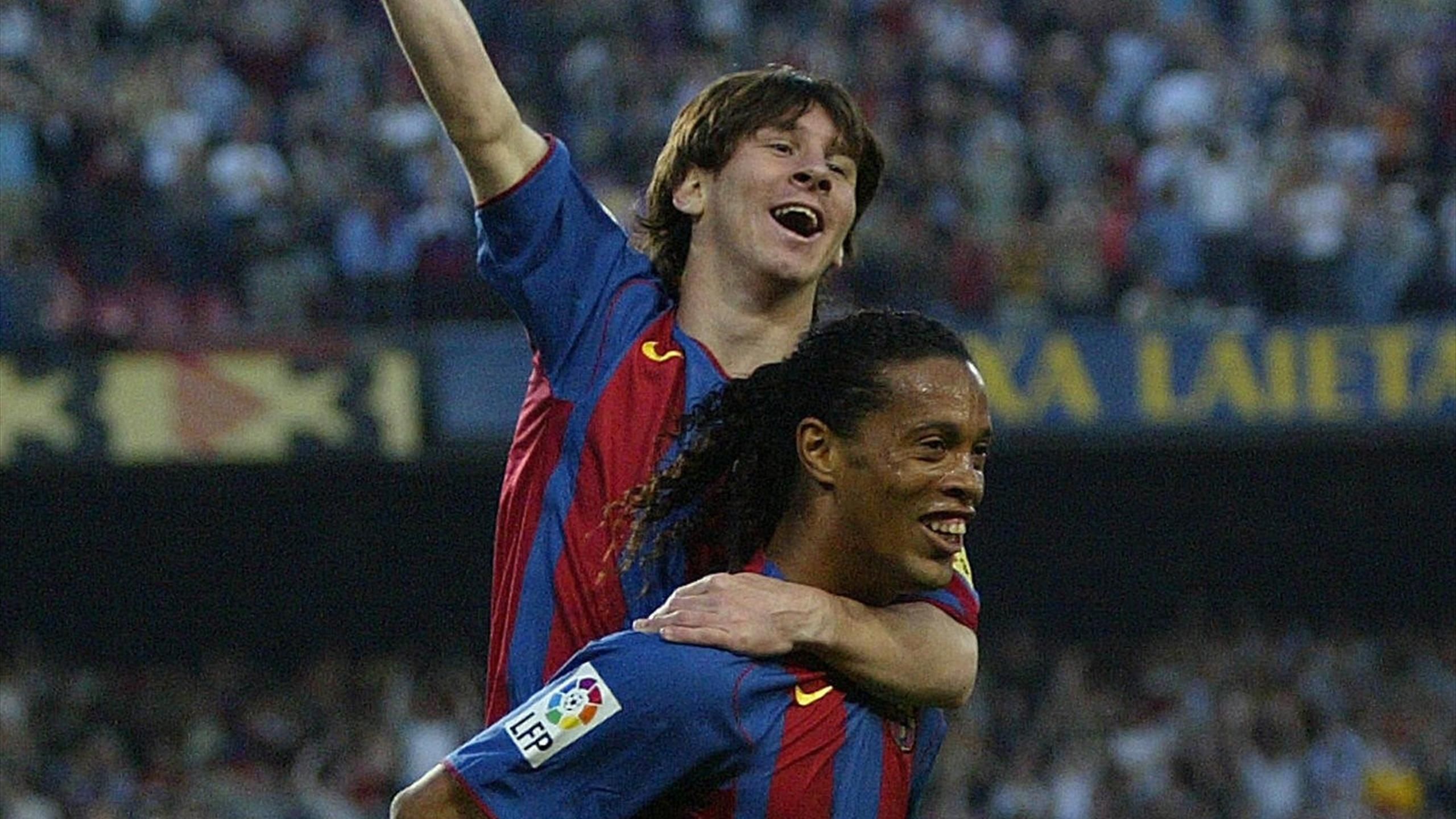 Football news Messi praises 'mentor' Ronaldinho and names the best striker he's watched
