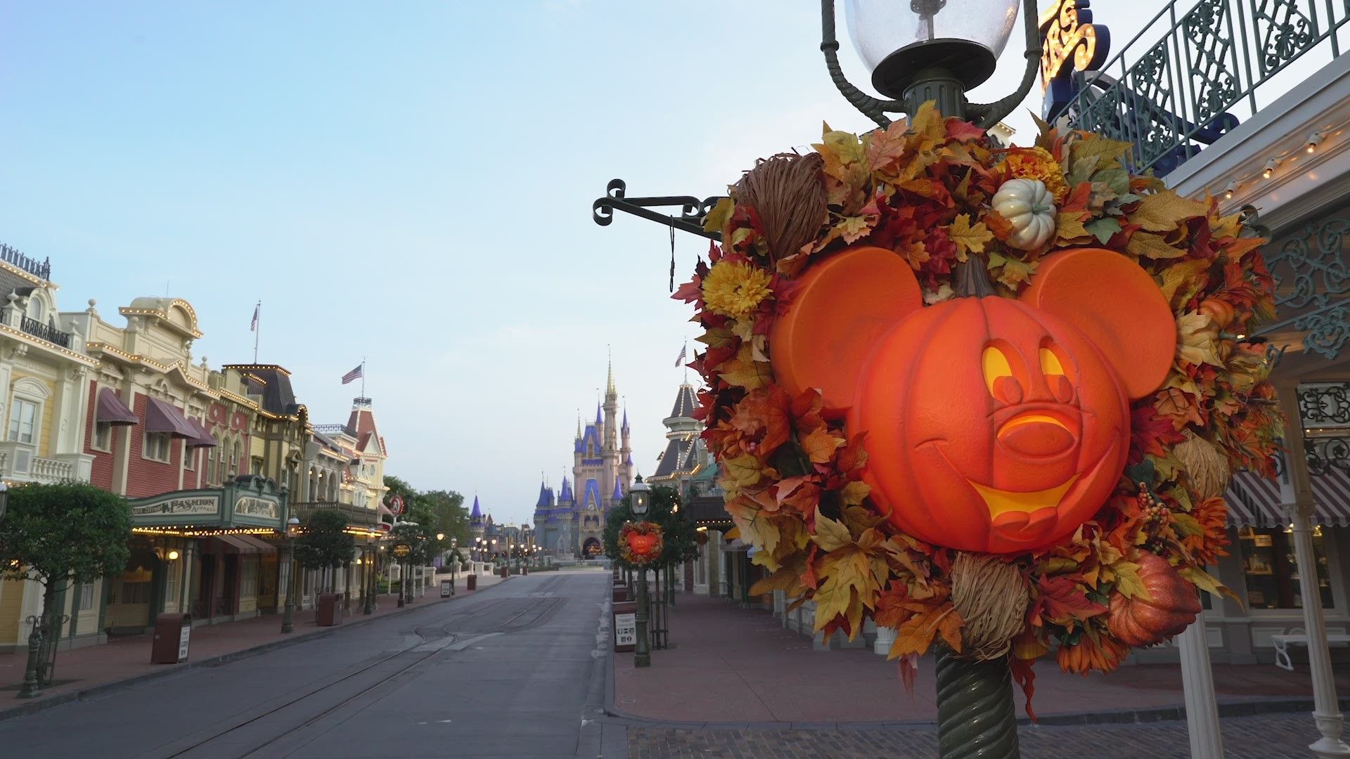 Falling for Magic Kingdom: Walt Disney World announces return of autumn decor, snacks, theming