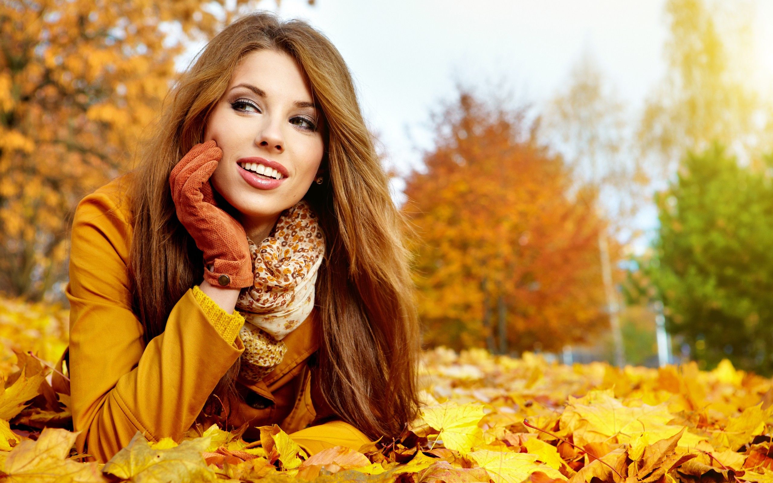 women, leaves, autumn wallpaper