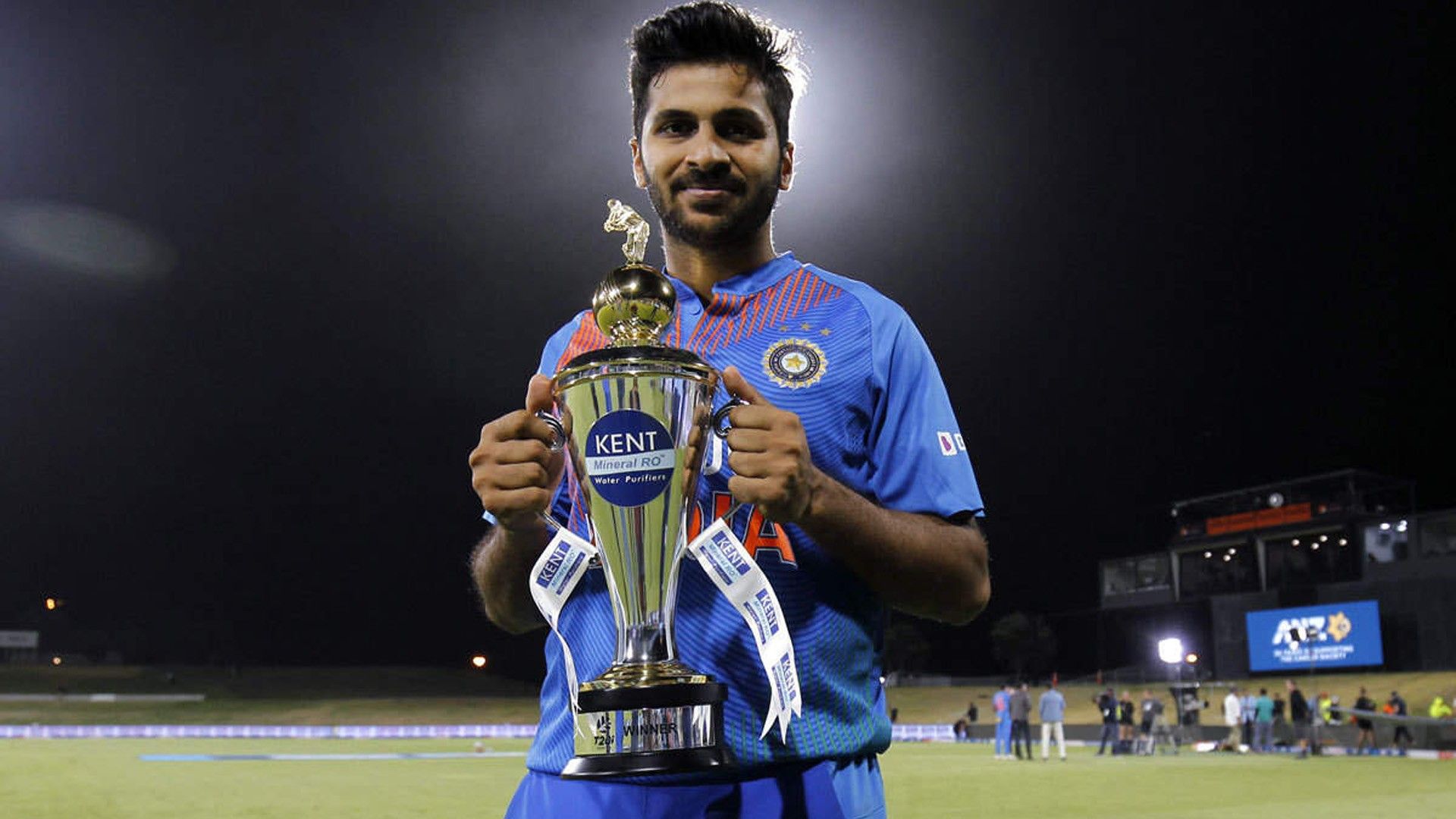 Shardul Thakur Chennai Super Kings 2020 Cricket HD Sports Wallpaper