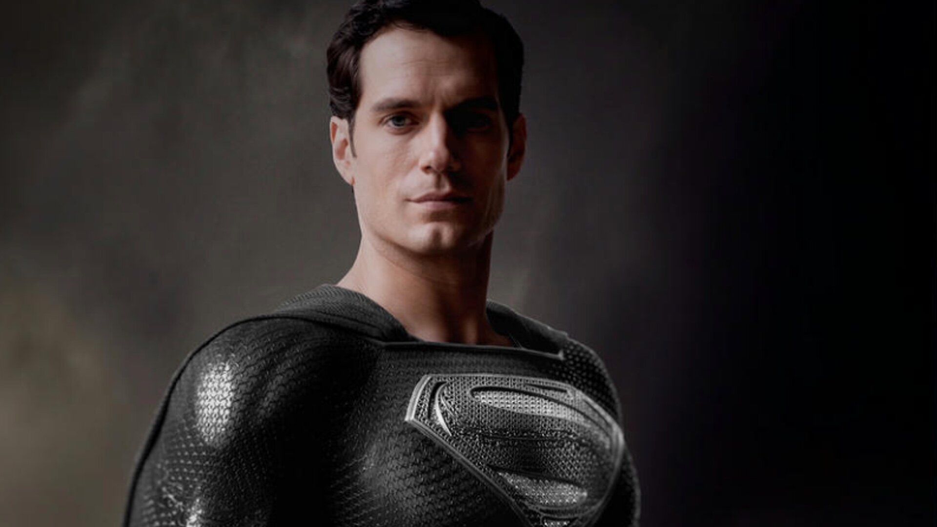 Zack Snyder Shares a Photo of Henry Cavill Wearing The Black Superman Suit in JUSTICE LEAGUE