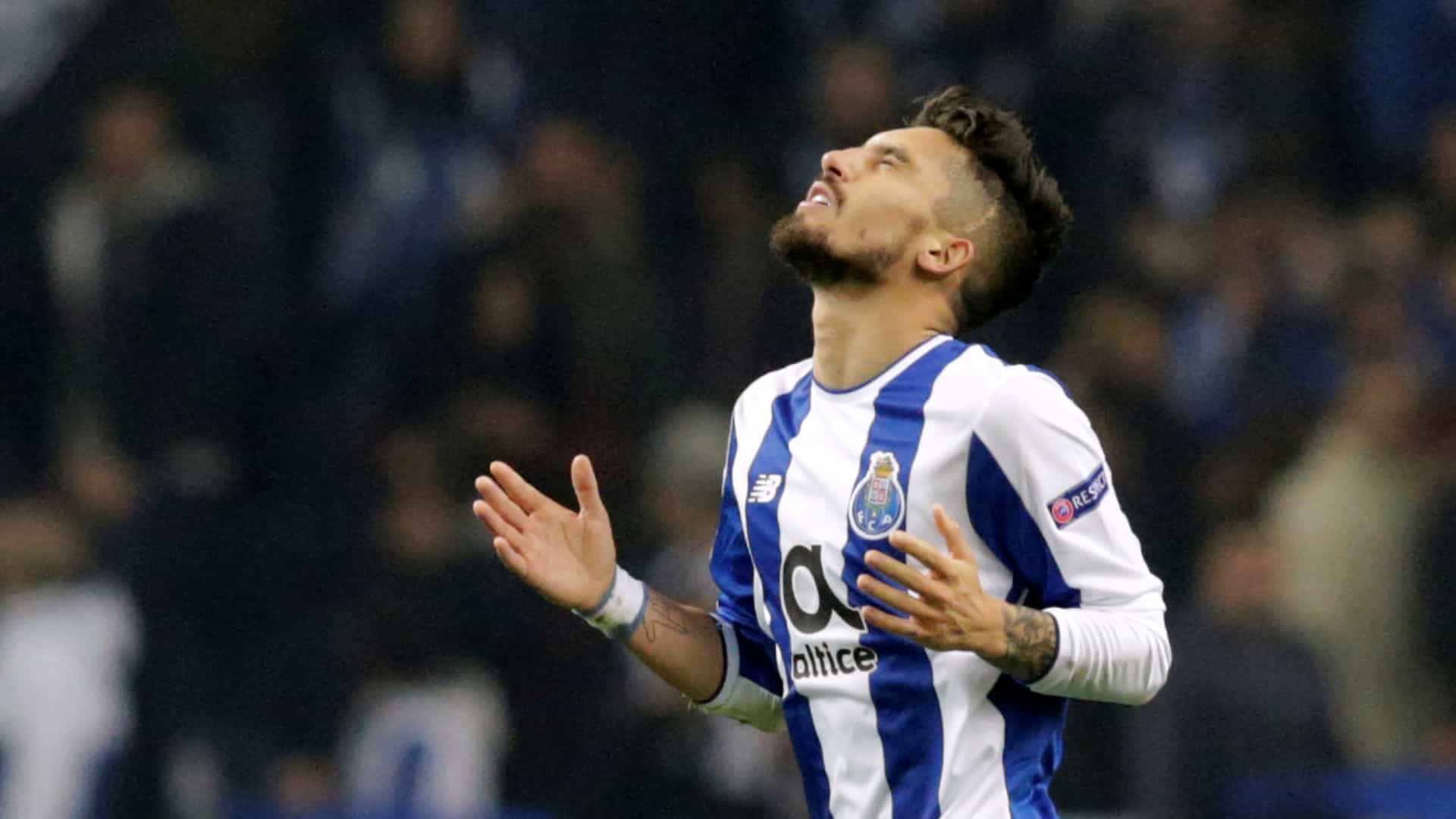 Liverpool should not hesitate to splash the cash on Alex Telles in January