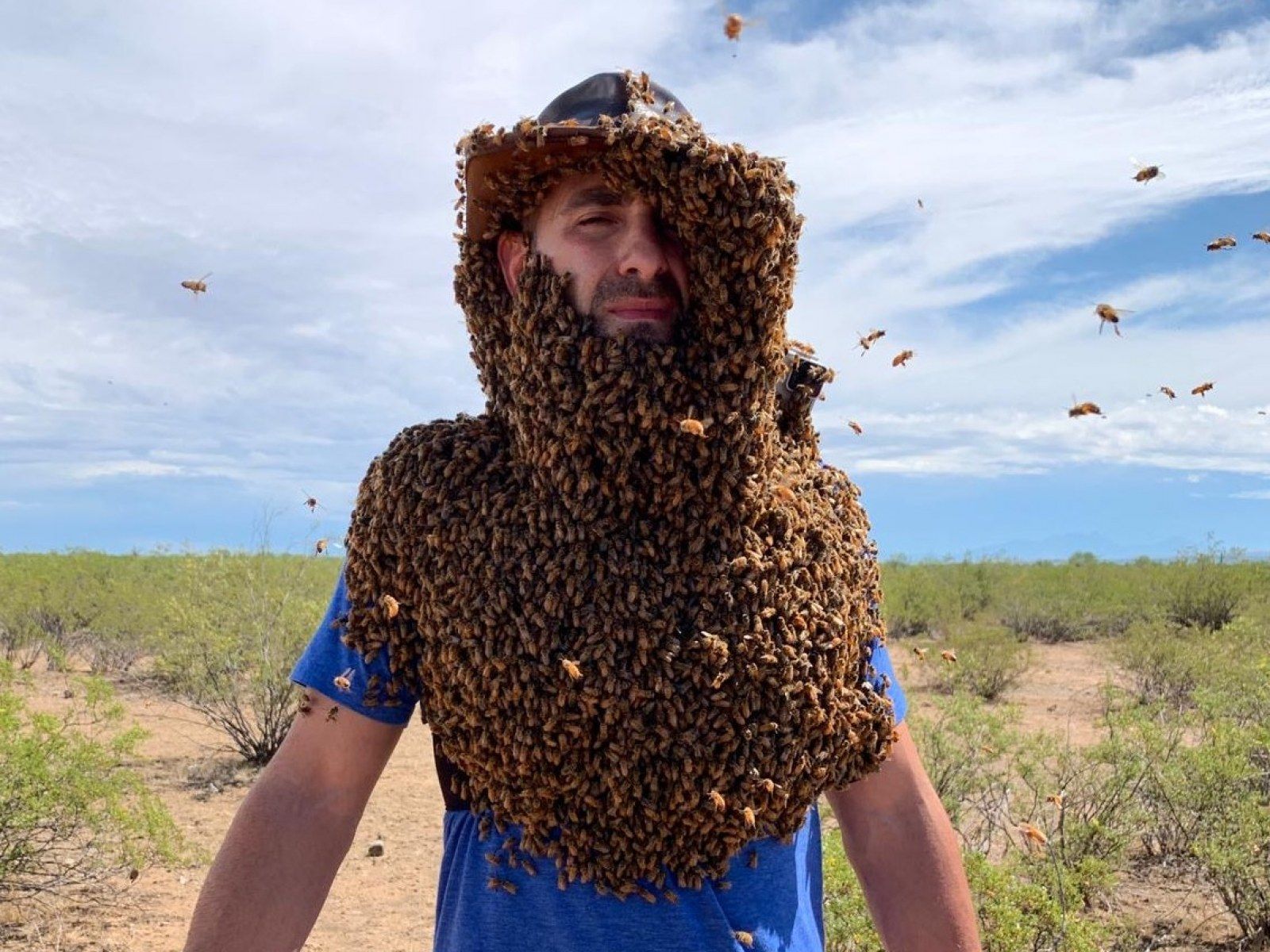 I Get Dangerous Creatures to Bite and Sting Me On Purpose'