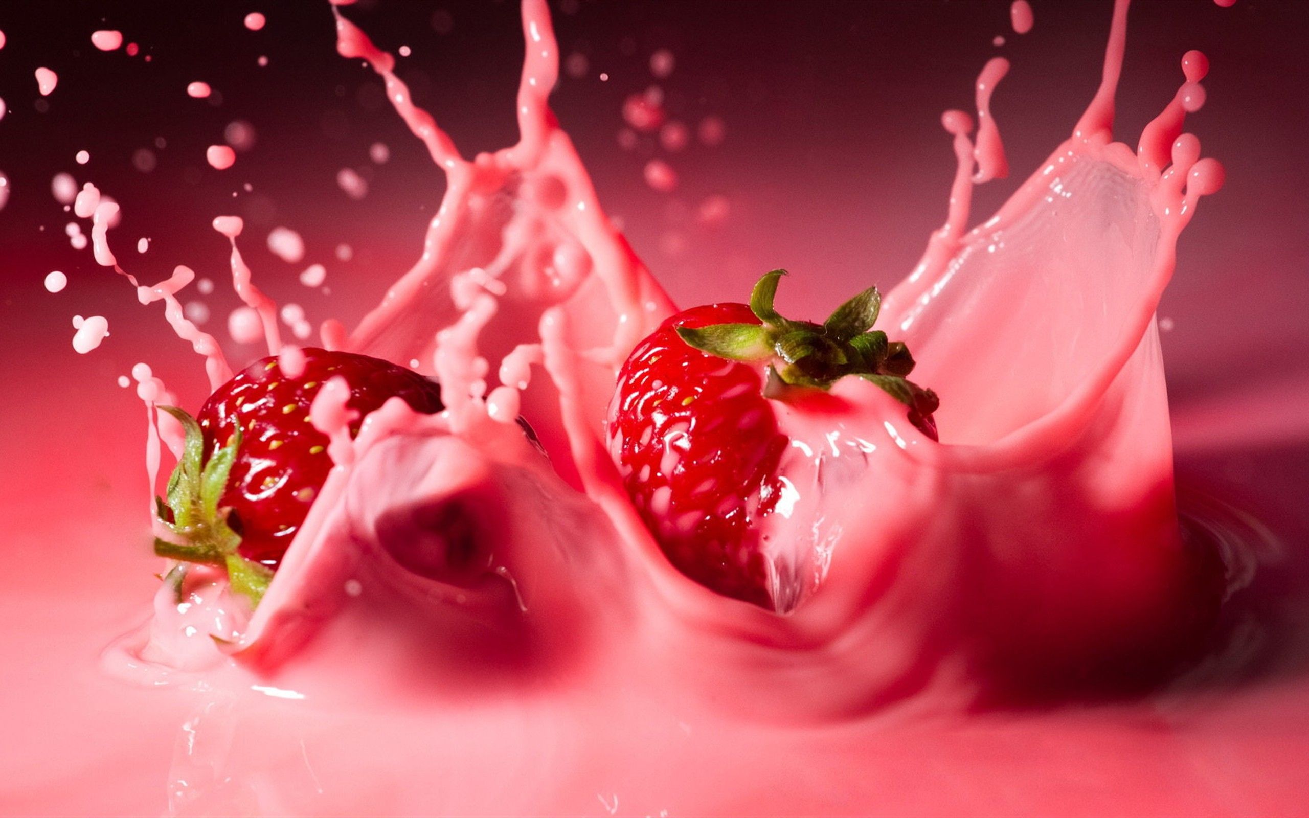 Dynamic strawberry milk wallpaper